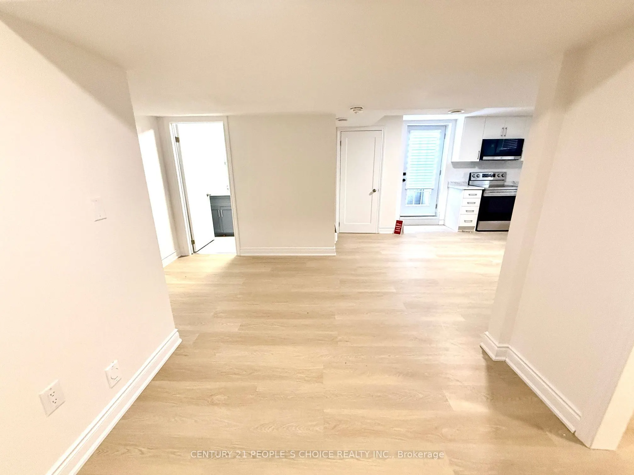72 Summersides Boulevard S #Basement