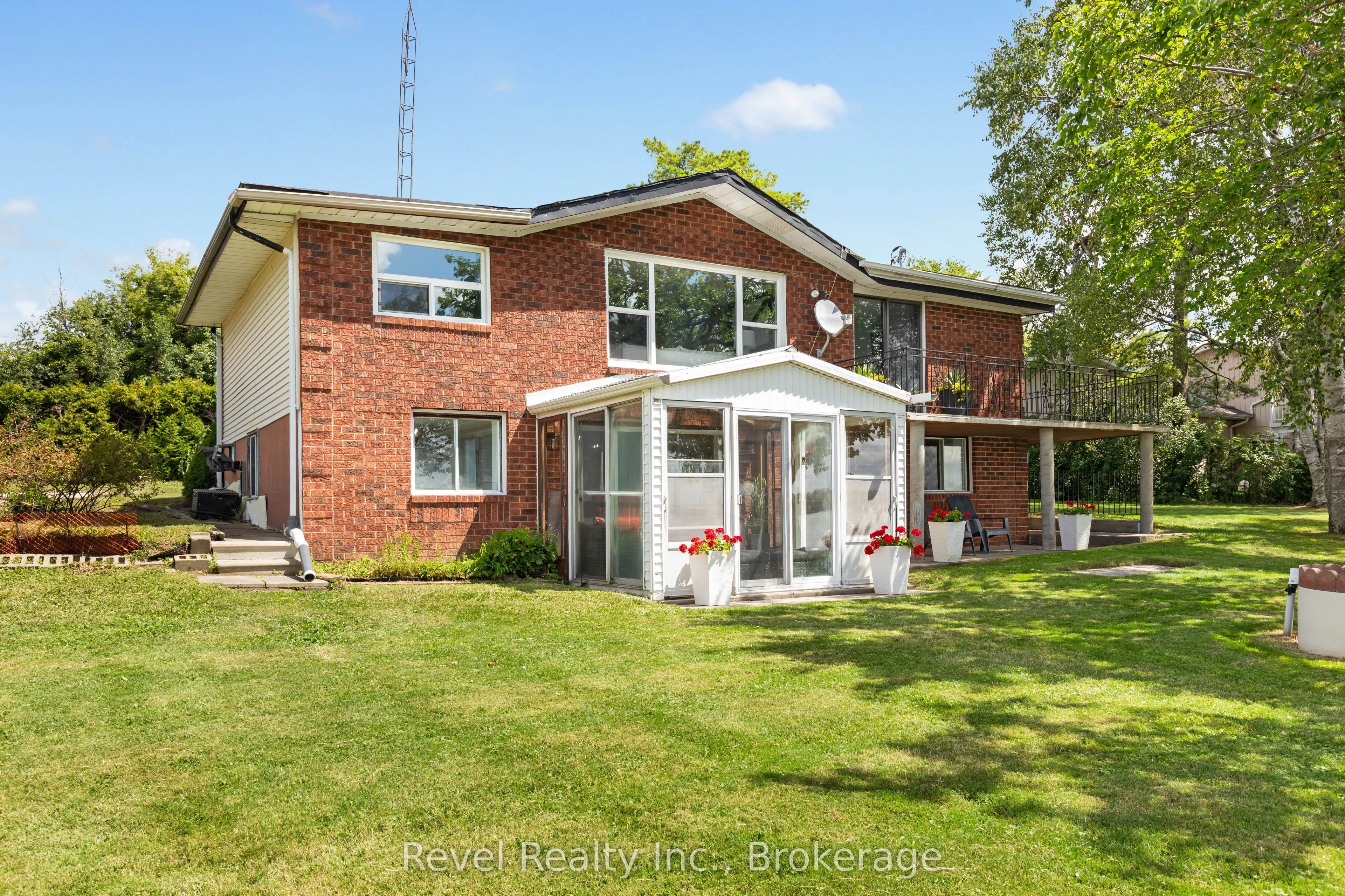 79 Oakdene Crescent