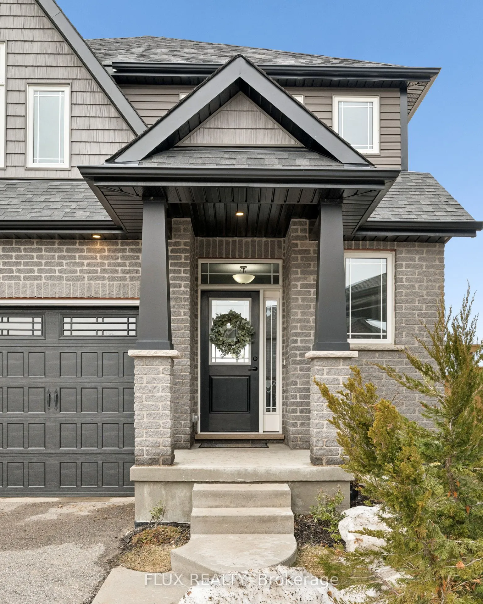 10 Sparrow Crescent