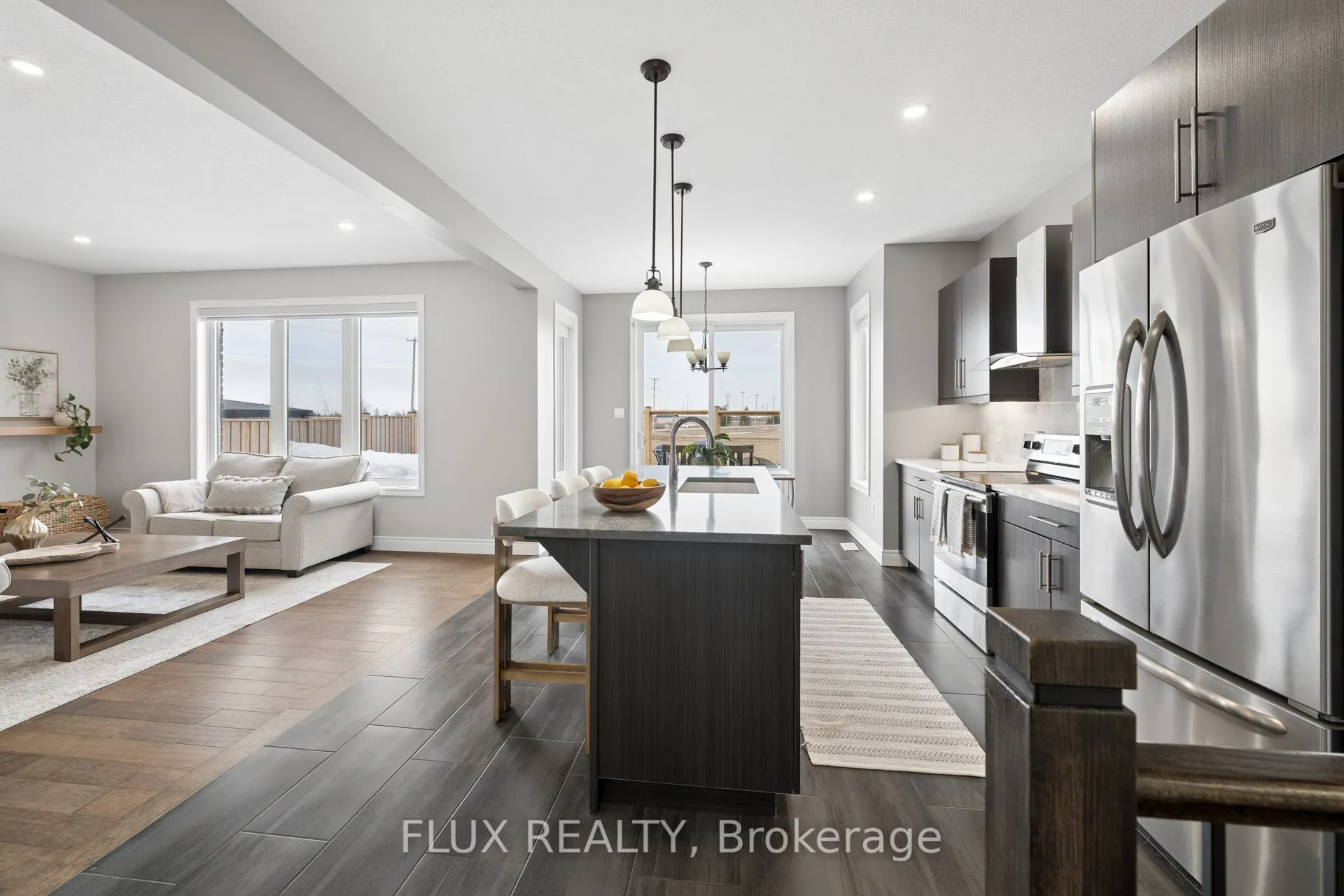 10 Sparrow Crescent