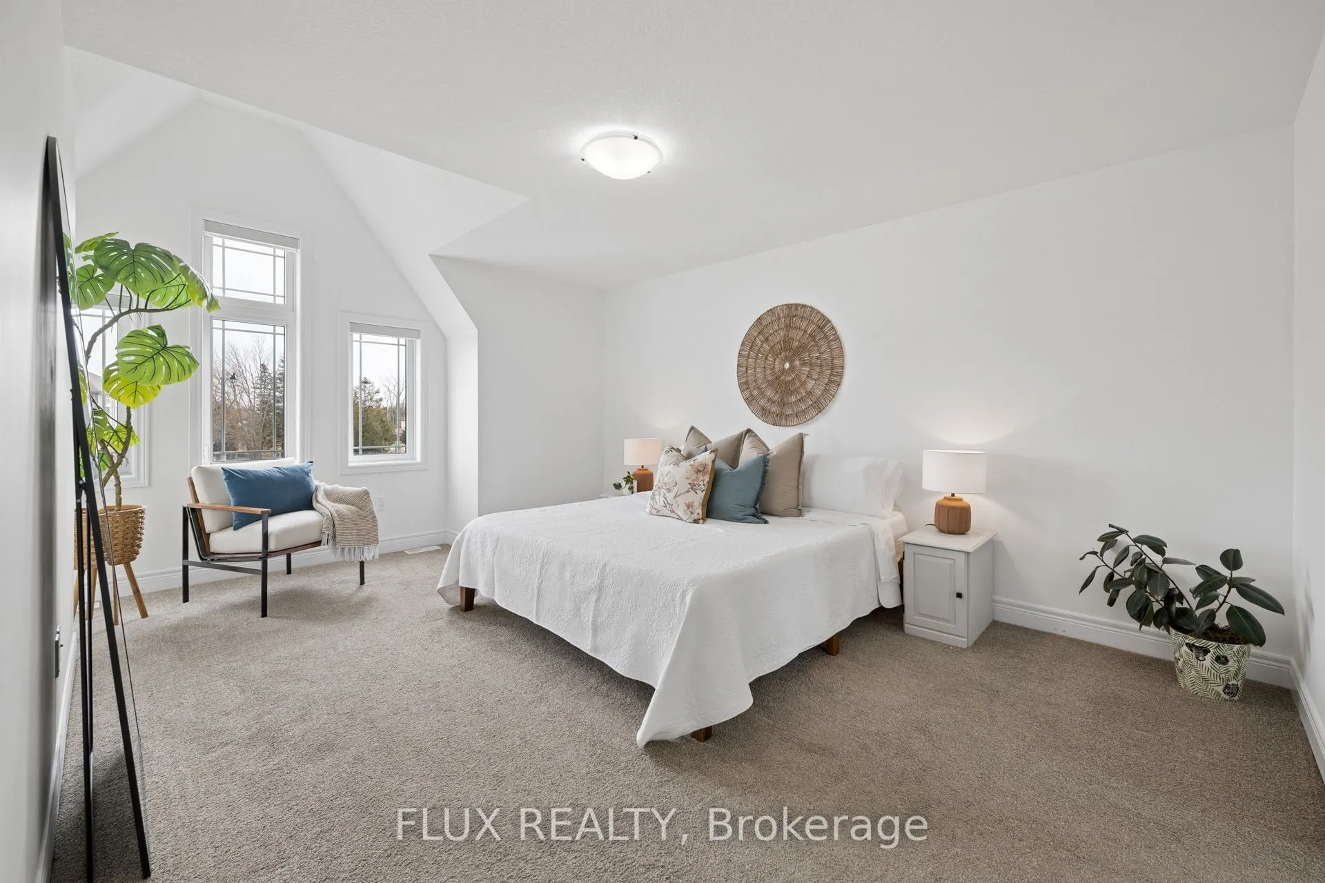10 Sparrow Crescent