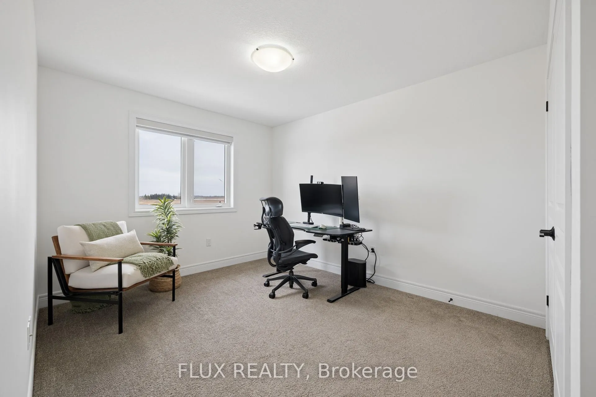 10 Sparrow Crescent
