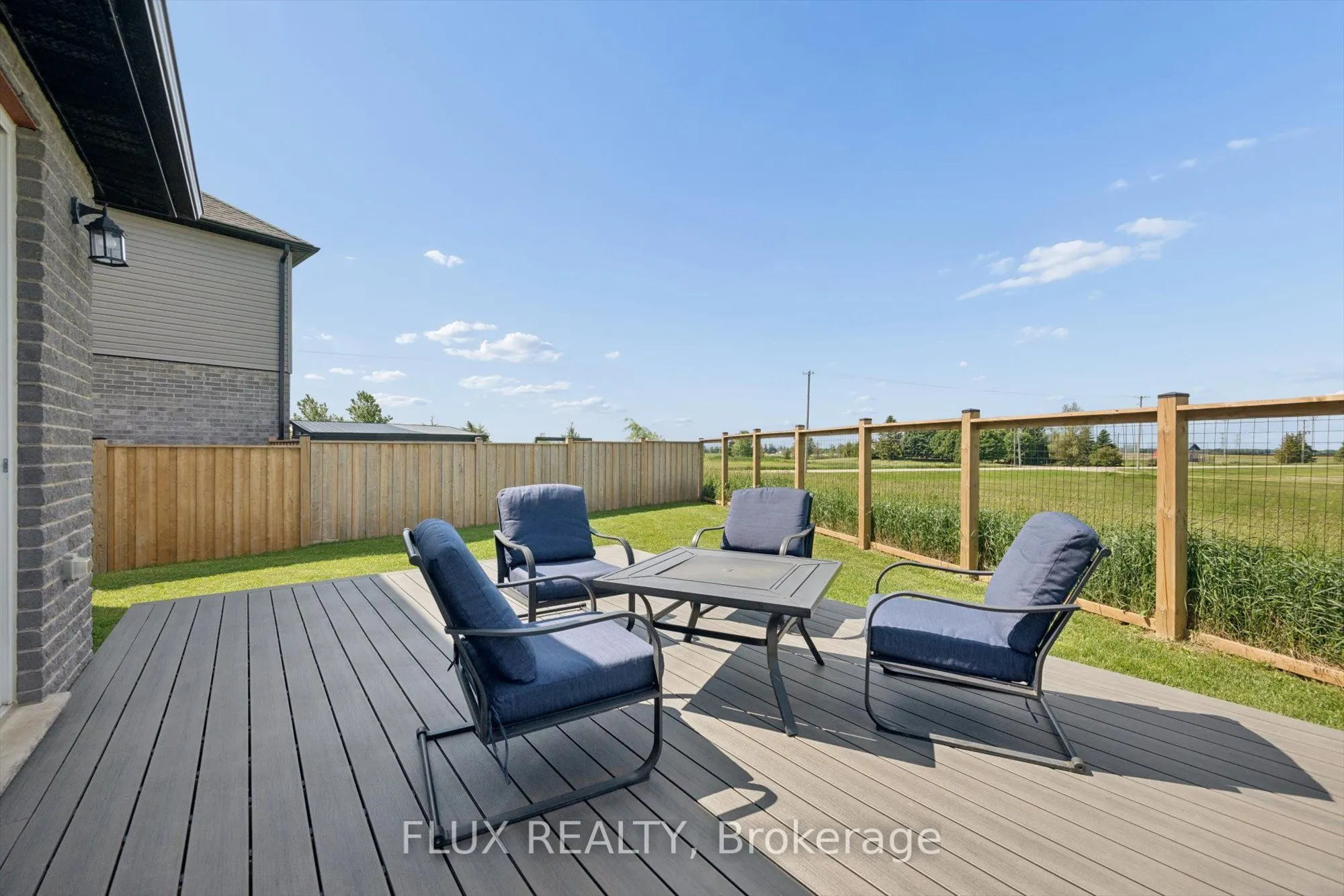10 Sparrow Crescent