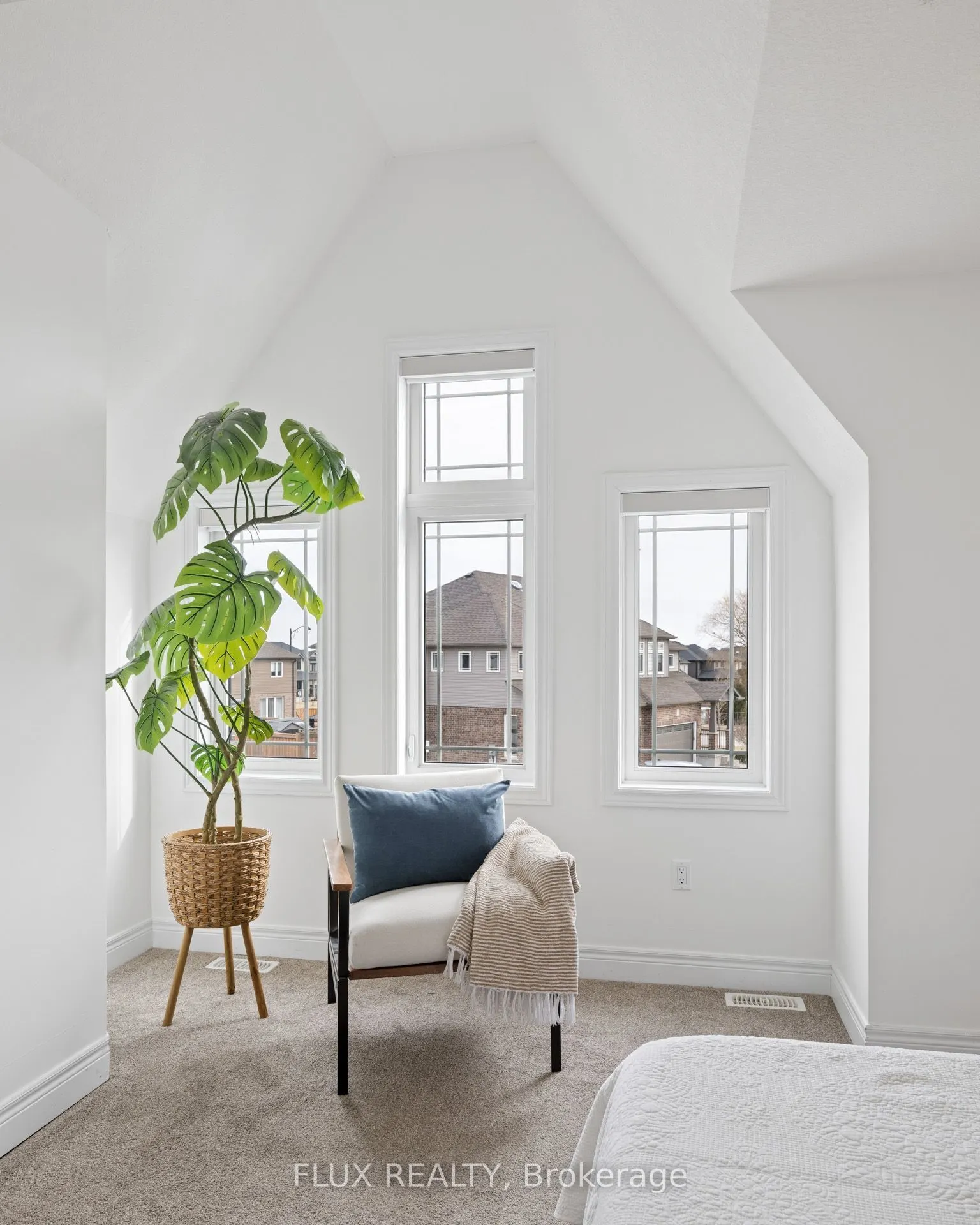 10 Sparrow Crescent