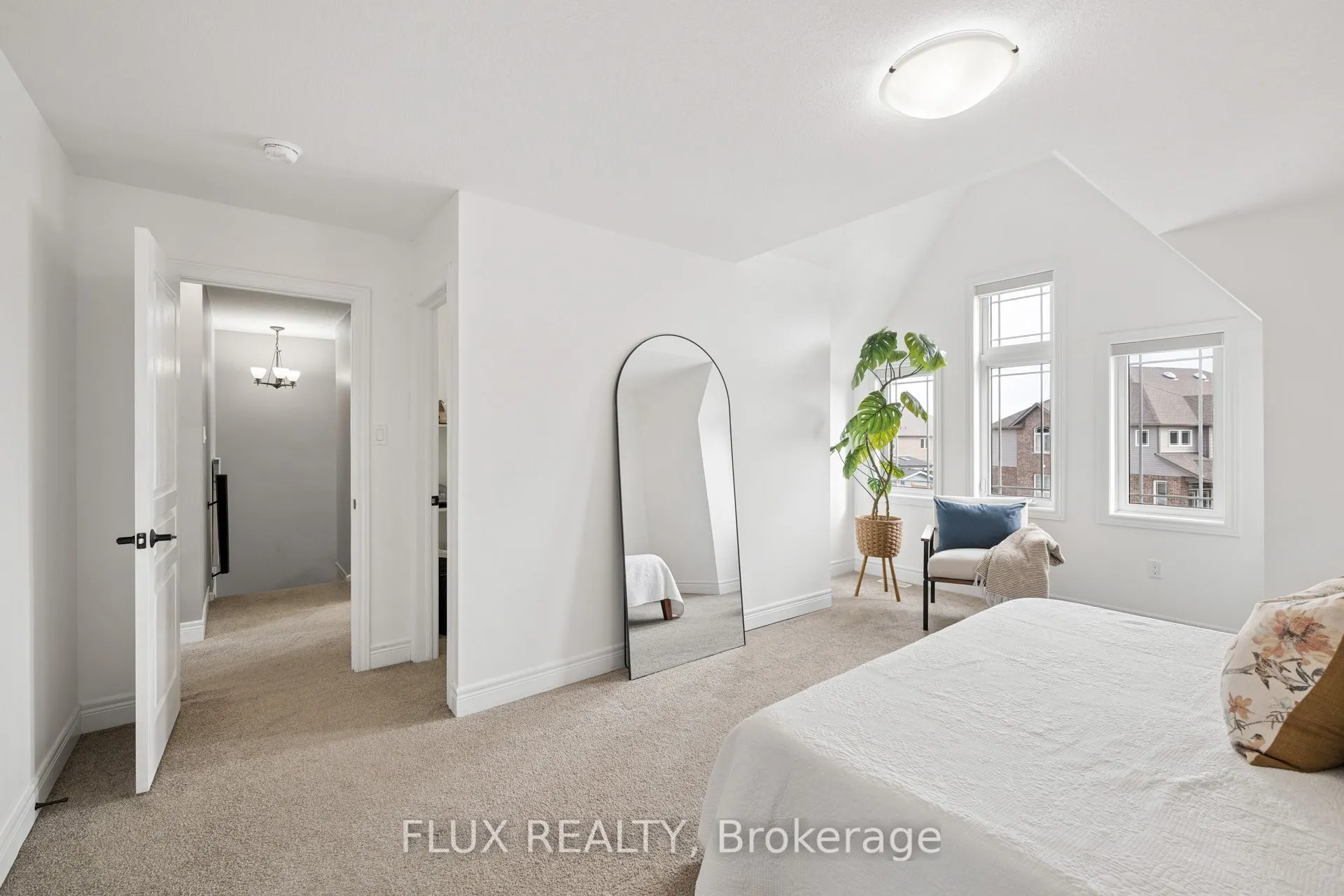10 Sparrow Crescent