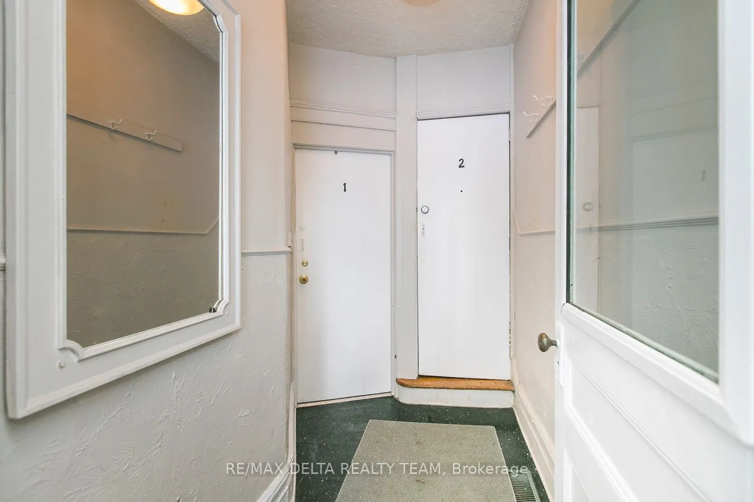 27 Perkins Street