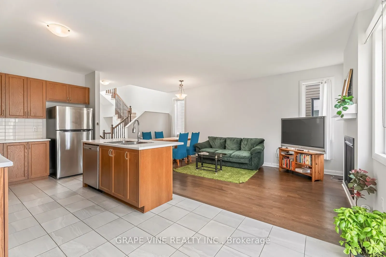 533 Winterset Road