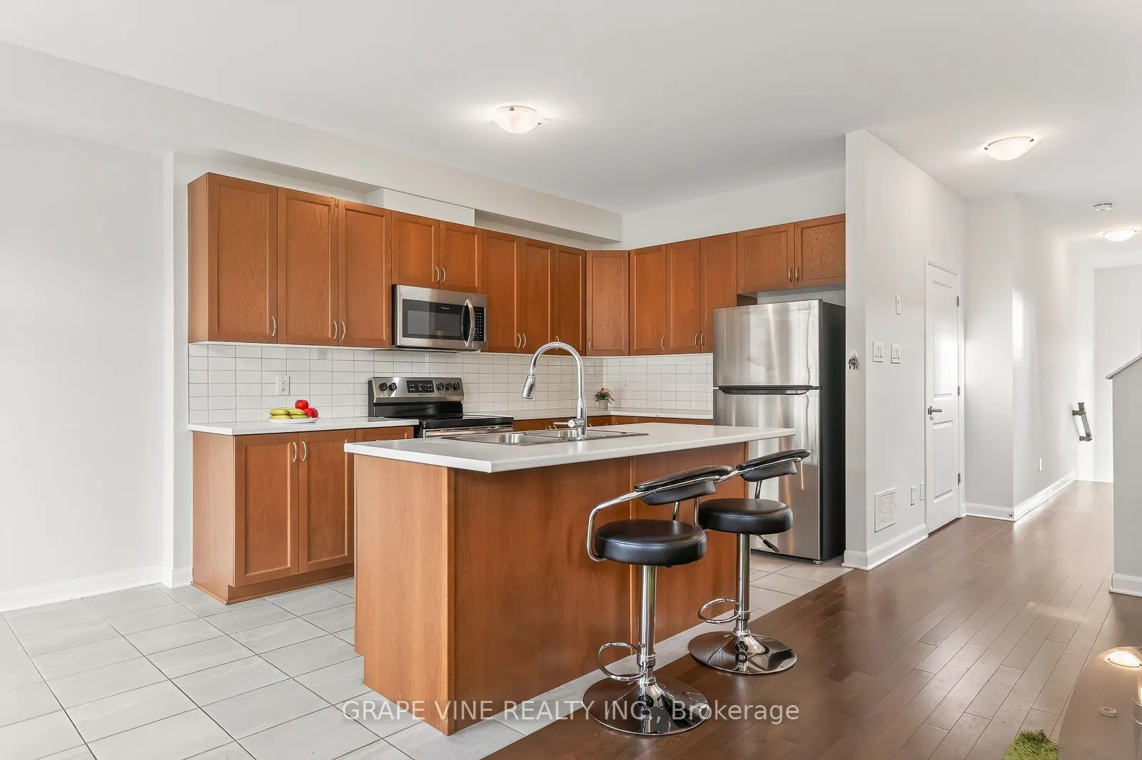 533 Winterset Road
