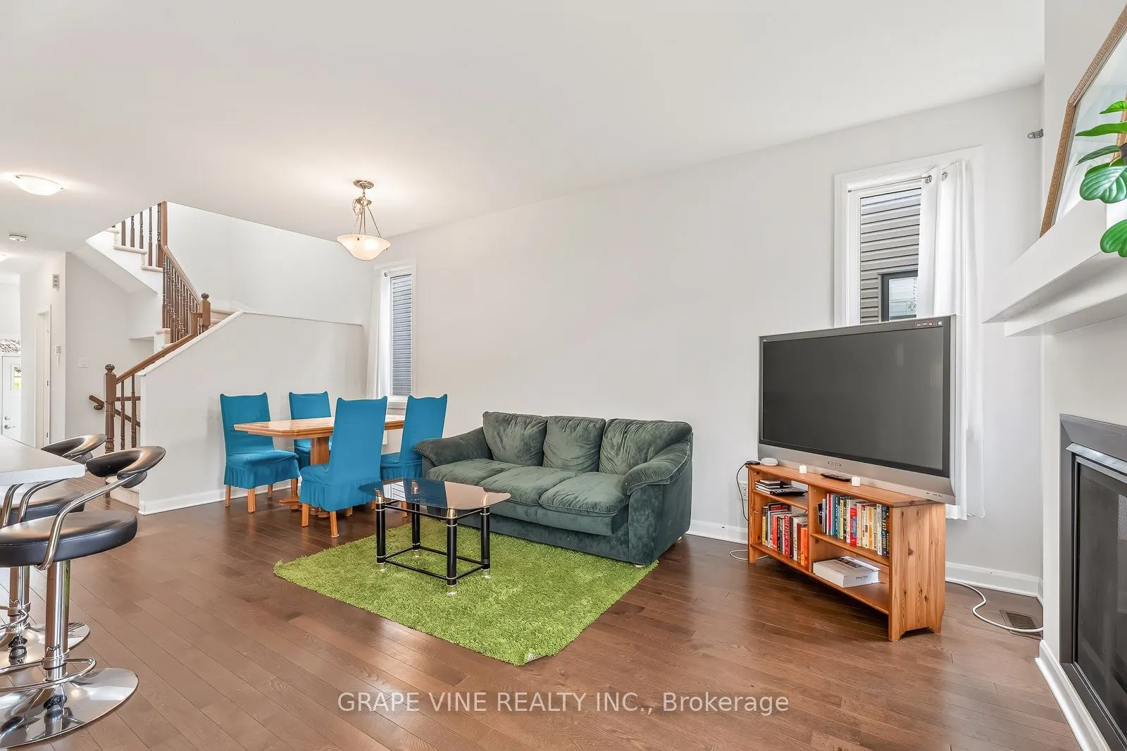 533 Winterset Road