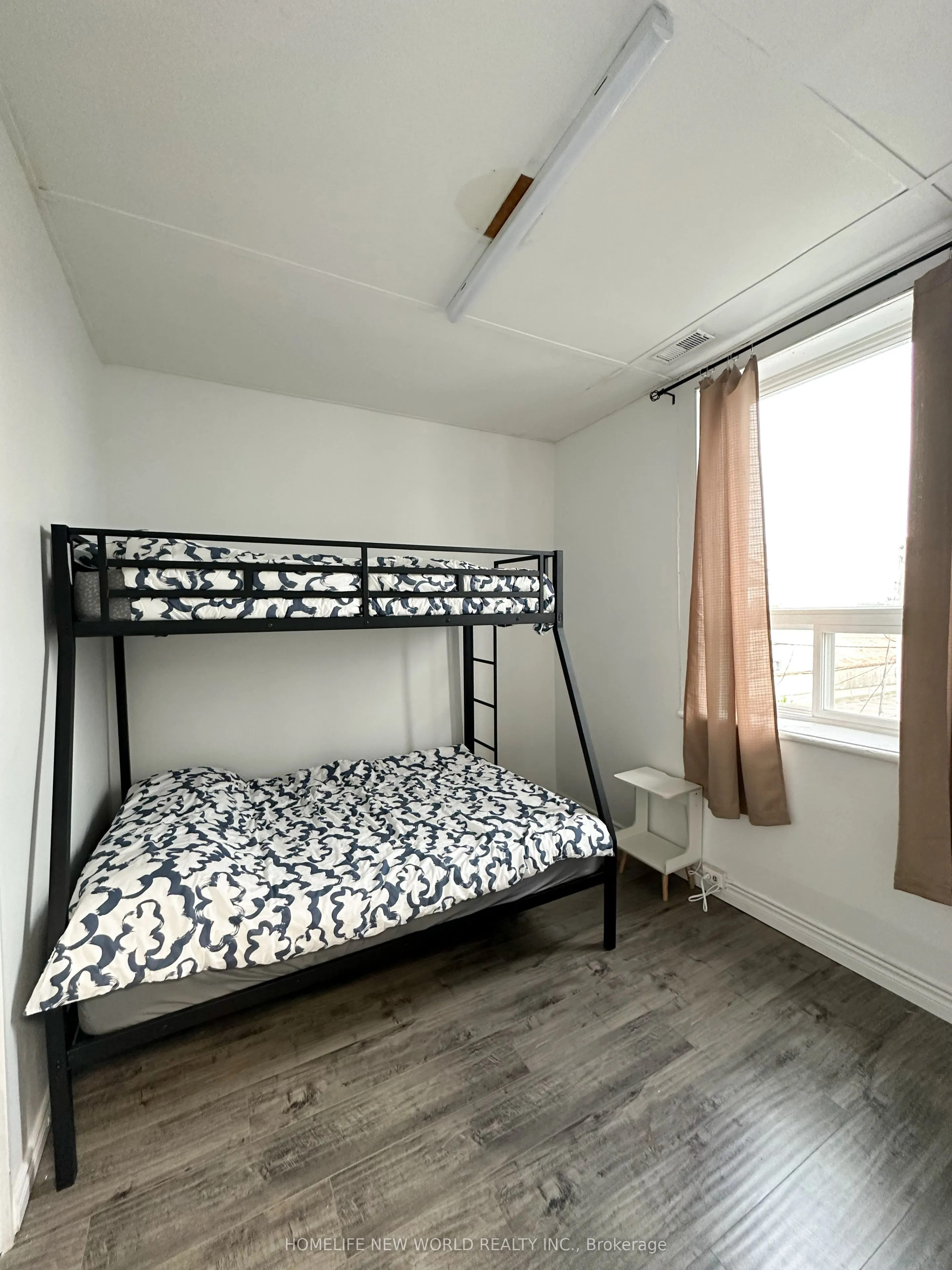 11 King Street E #11 U