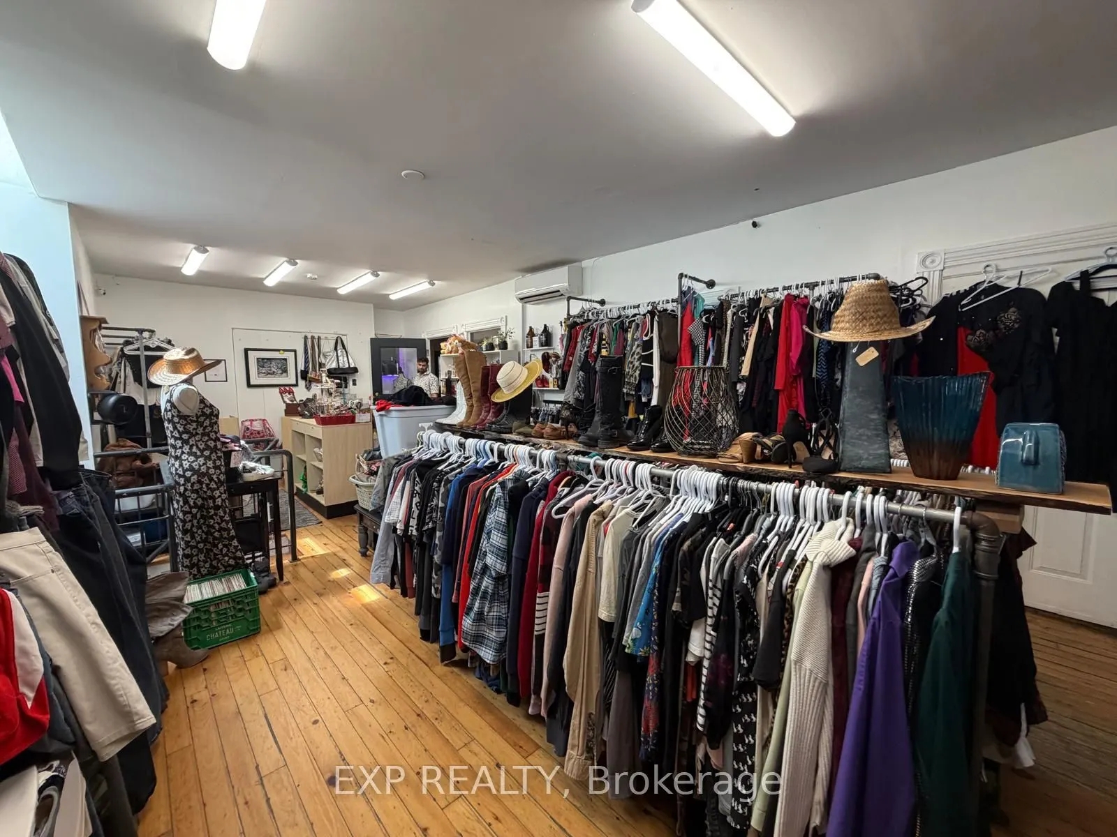 889 Bank Street #B