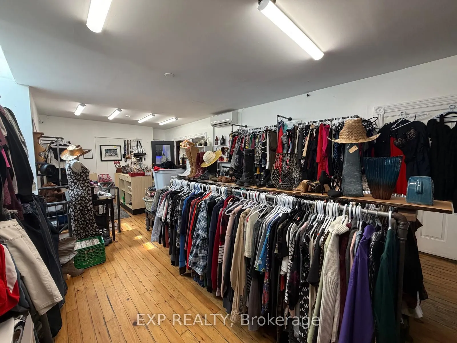 889 Bank Street #B