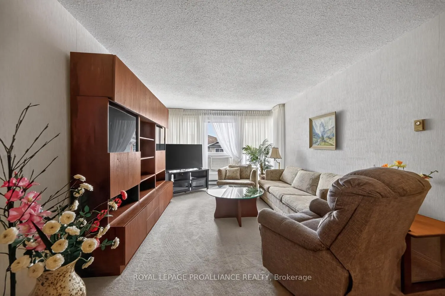 820 Laurier Boulevard #205