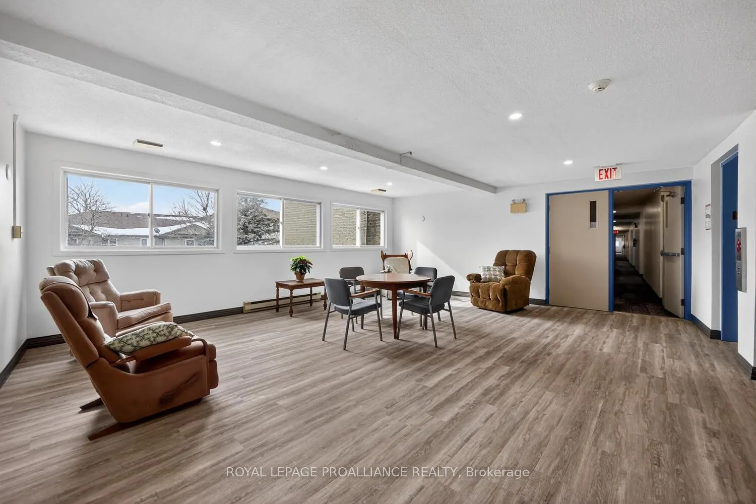 820 Laurier Boulevard #205