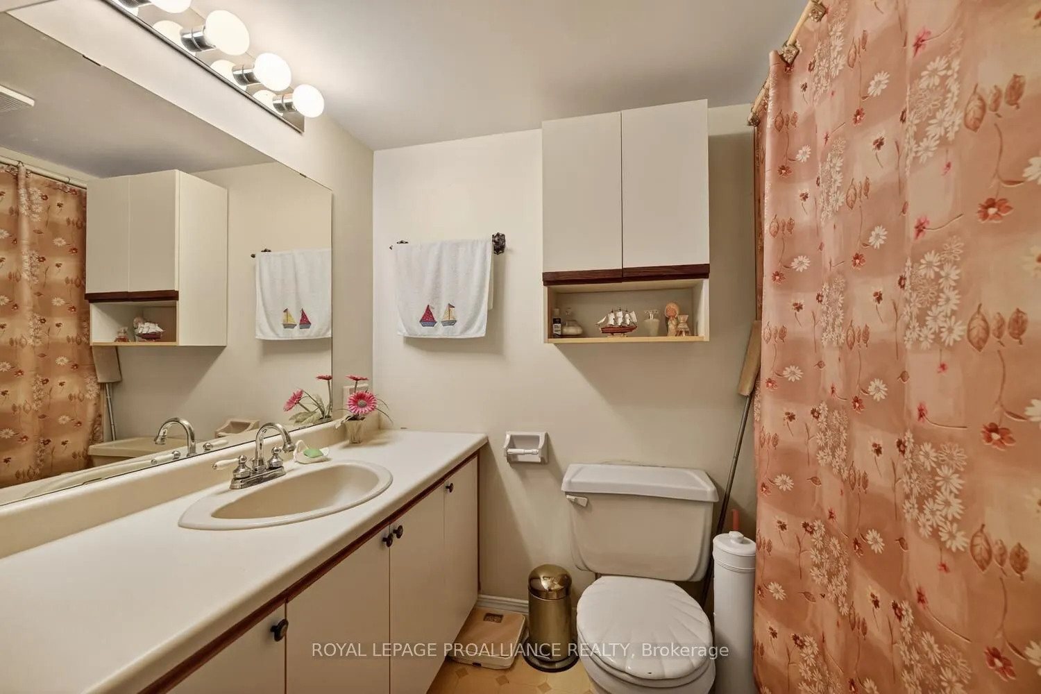 820 Laurier Boulevard #205