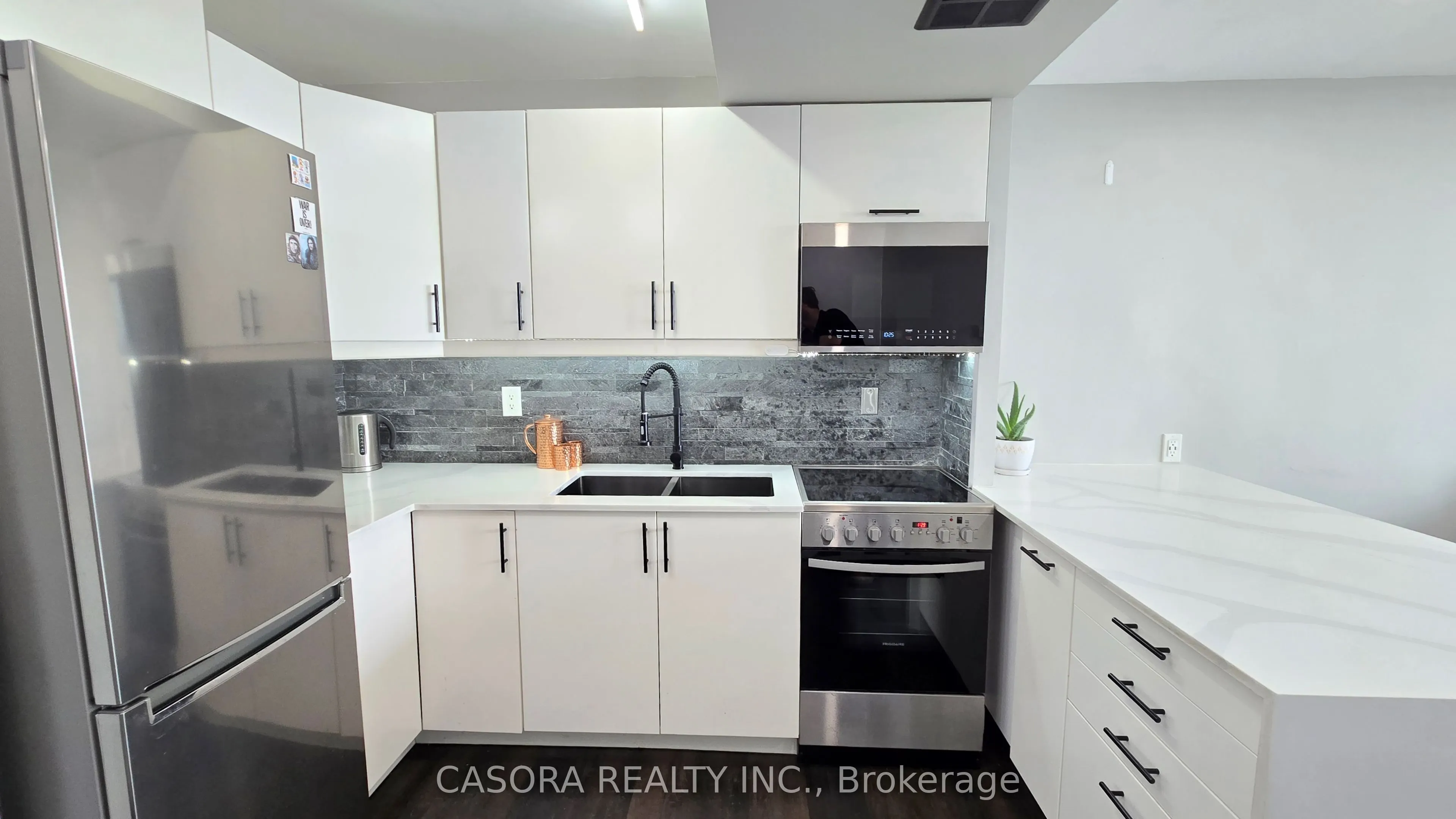 150 Charlton Avenue E #3003