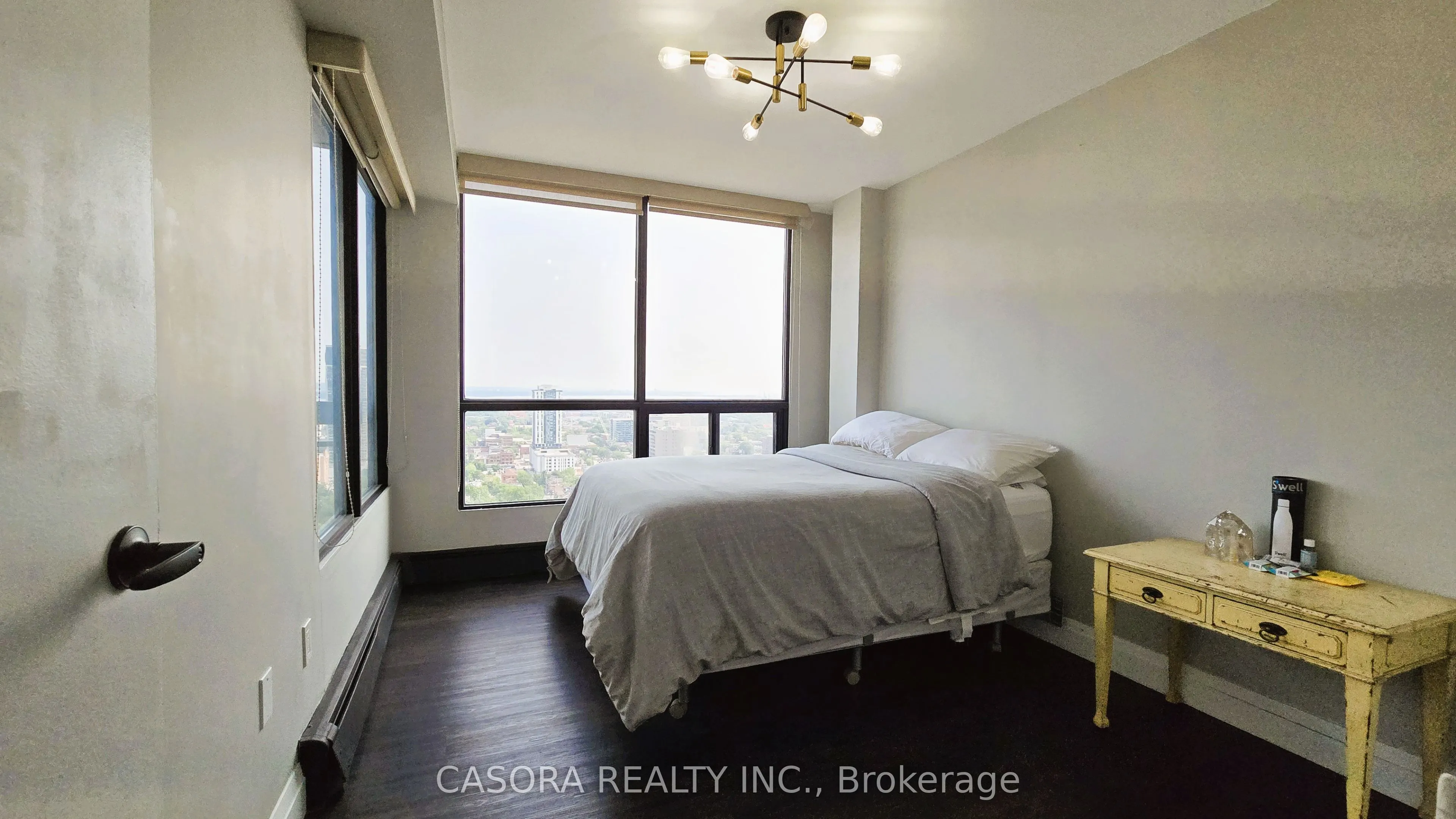 150 Charlton Avenue E #3003