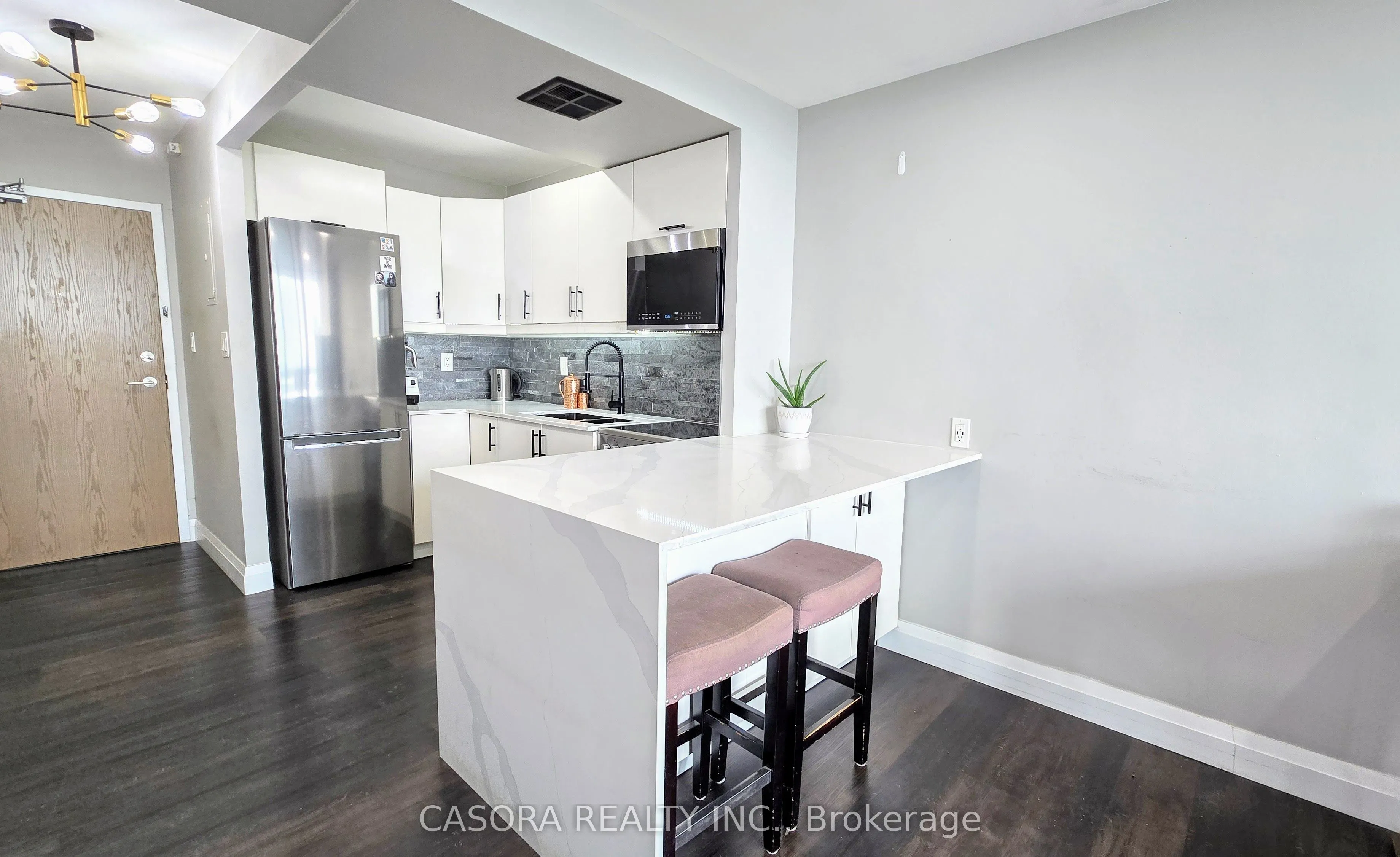 150 Charlton Avenue E #3003