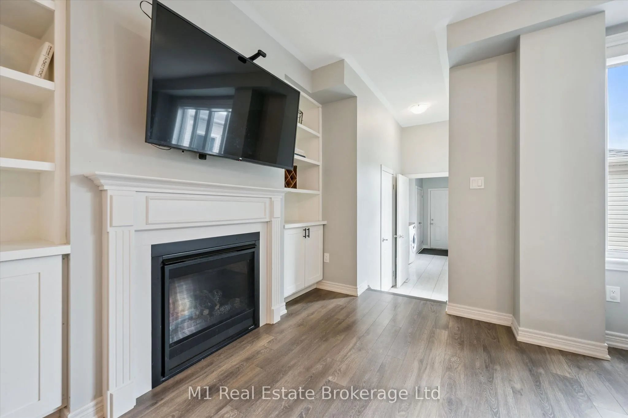 65 Elliot Avenue E #3