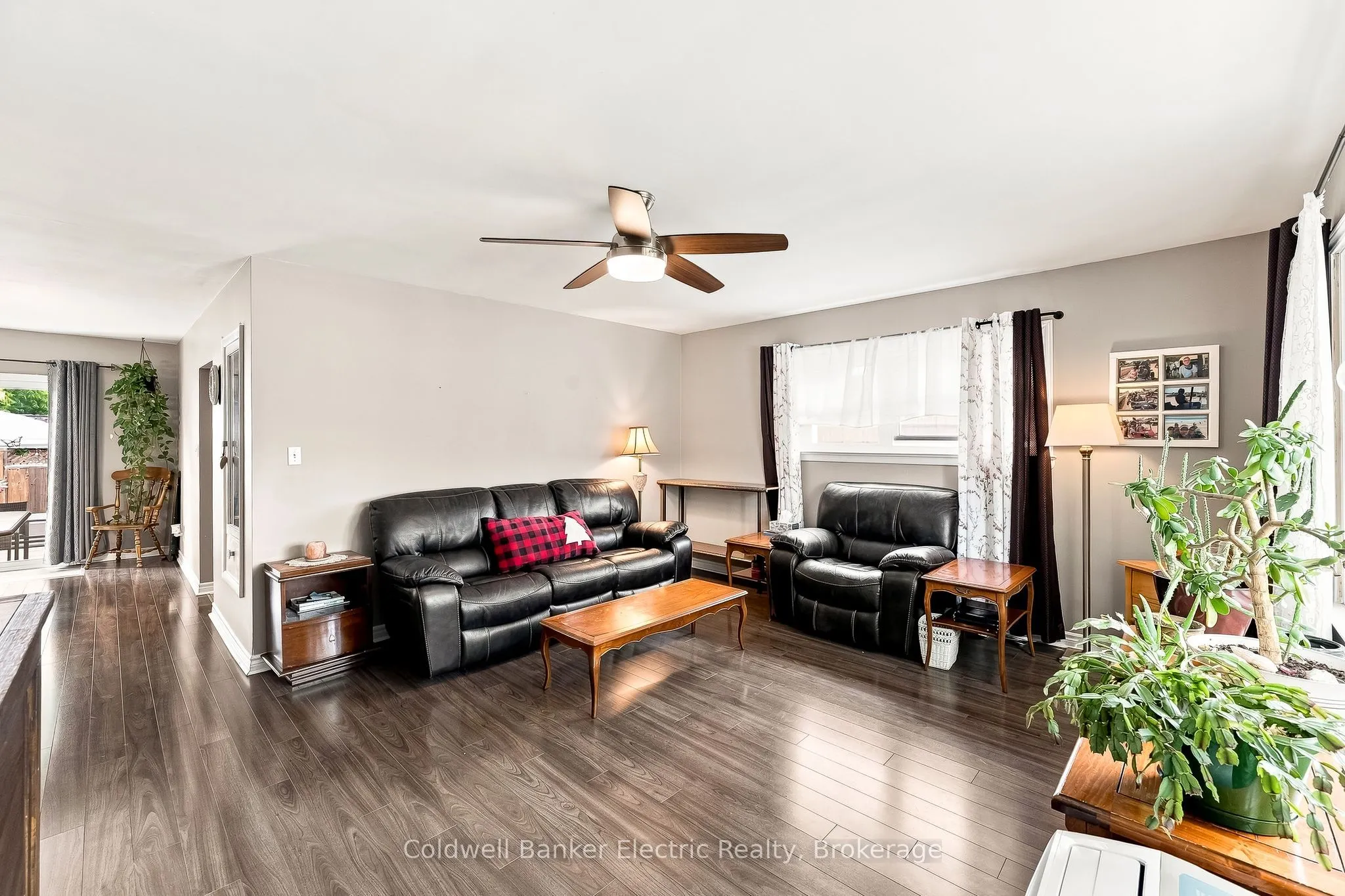 19 Graham Street E