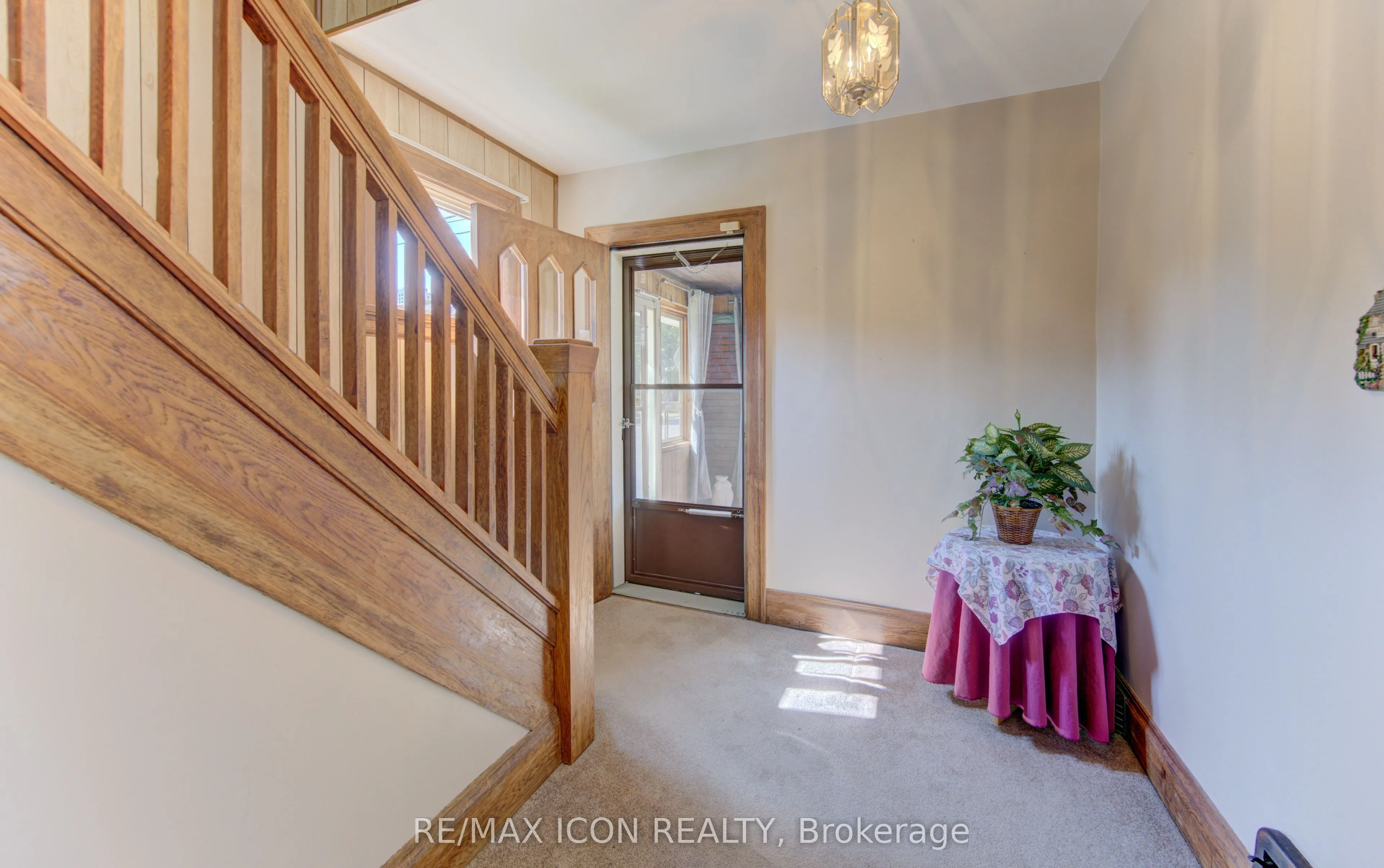 224 Weber Street E