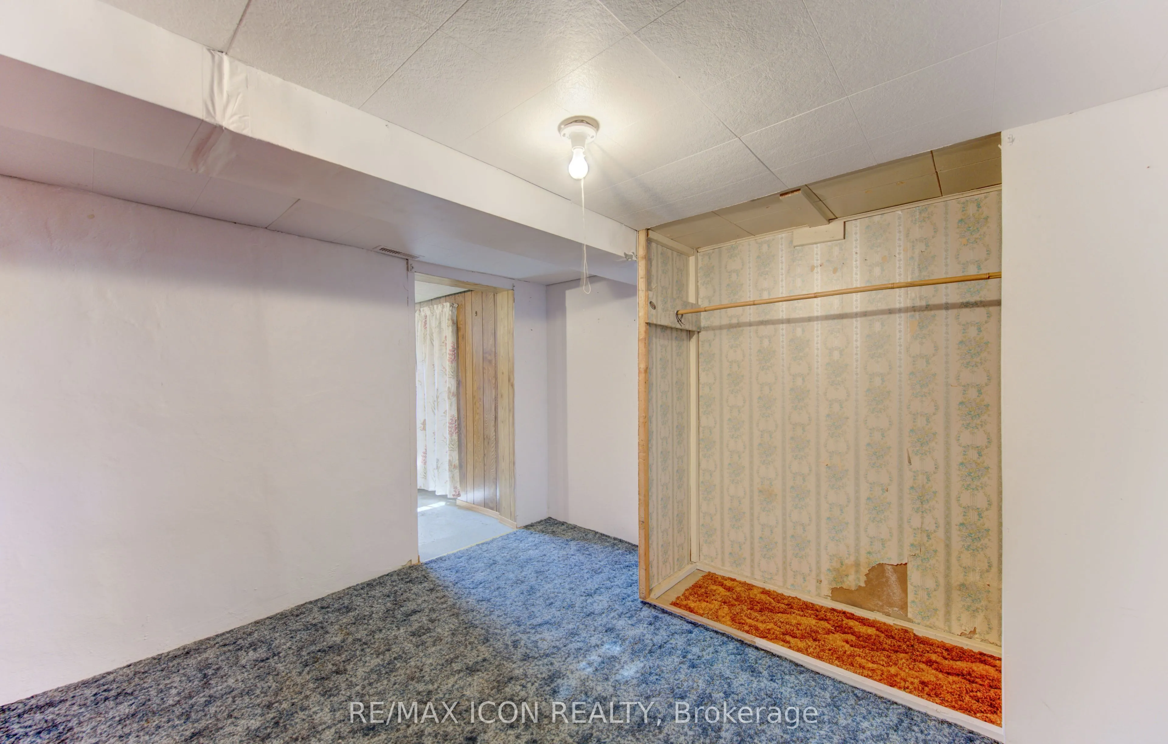 224 Weber Street E