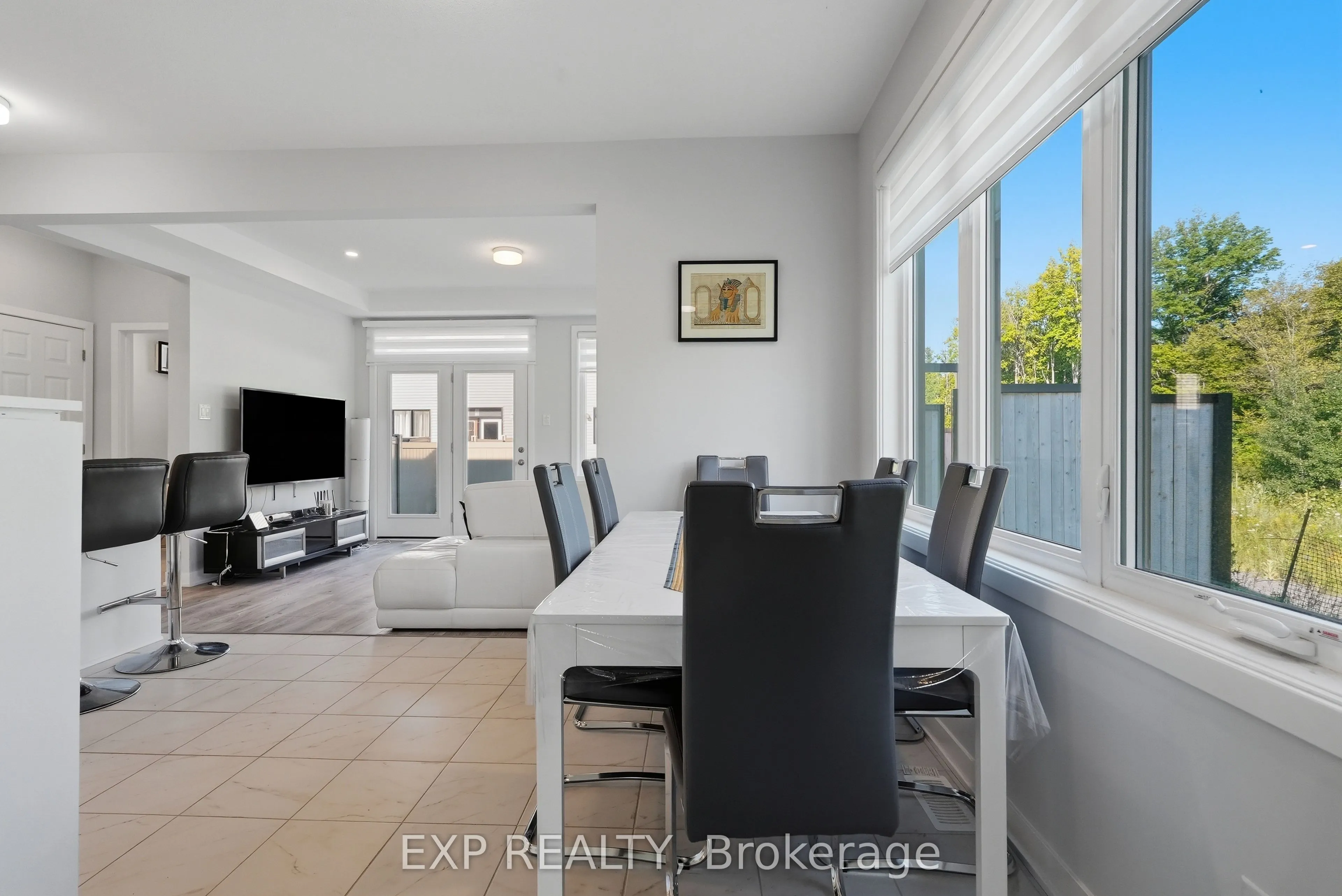 256 Billrian Crescent