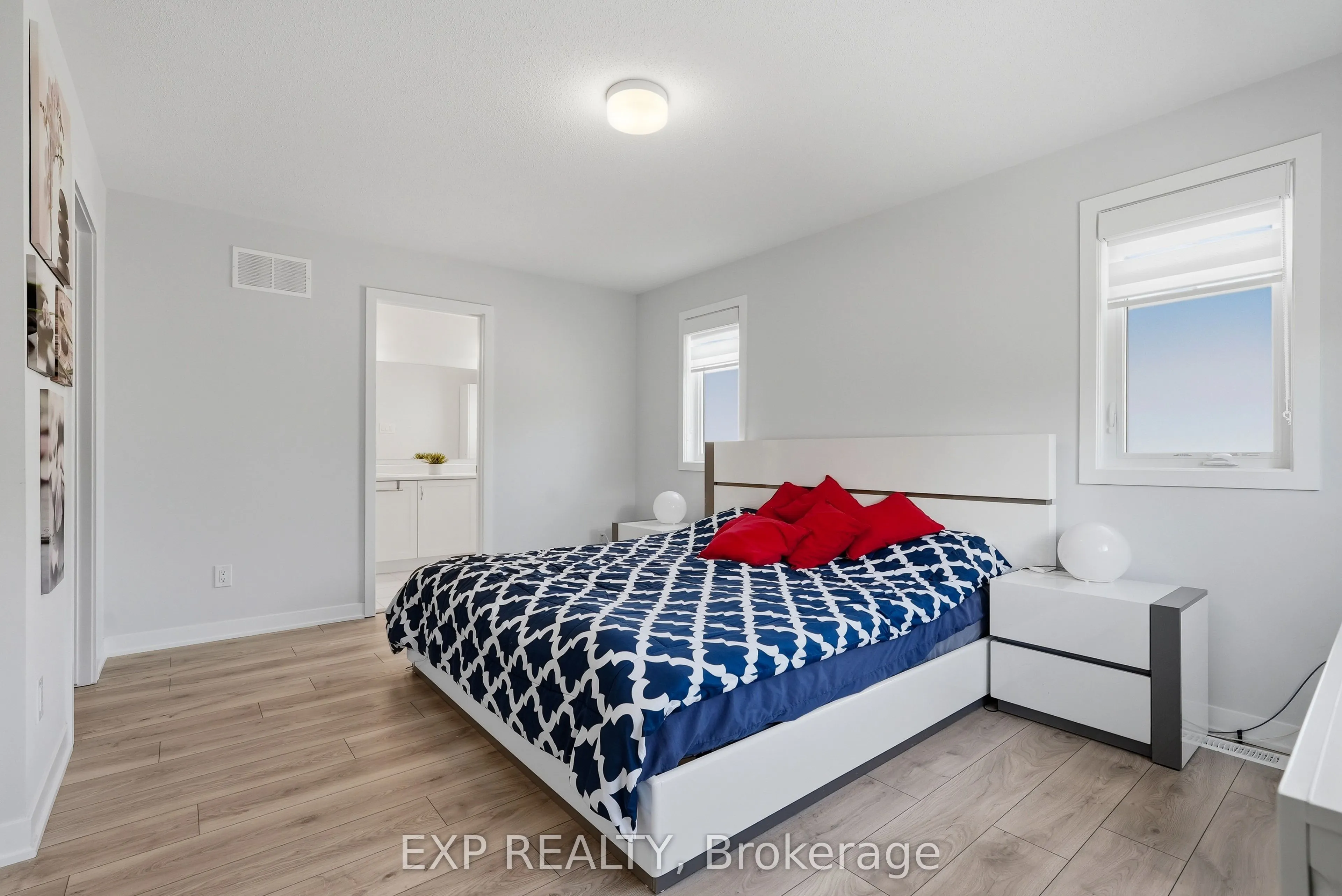 256 Billrian Crescent