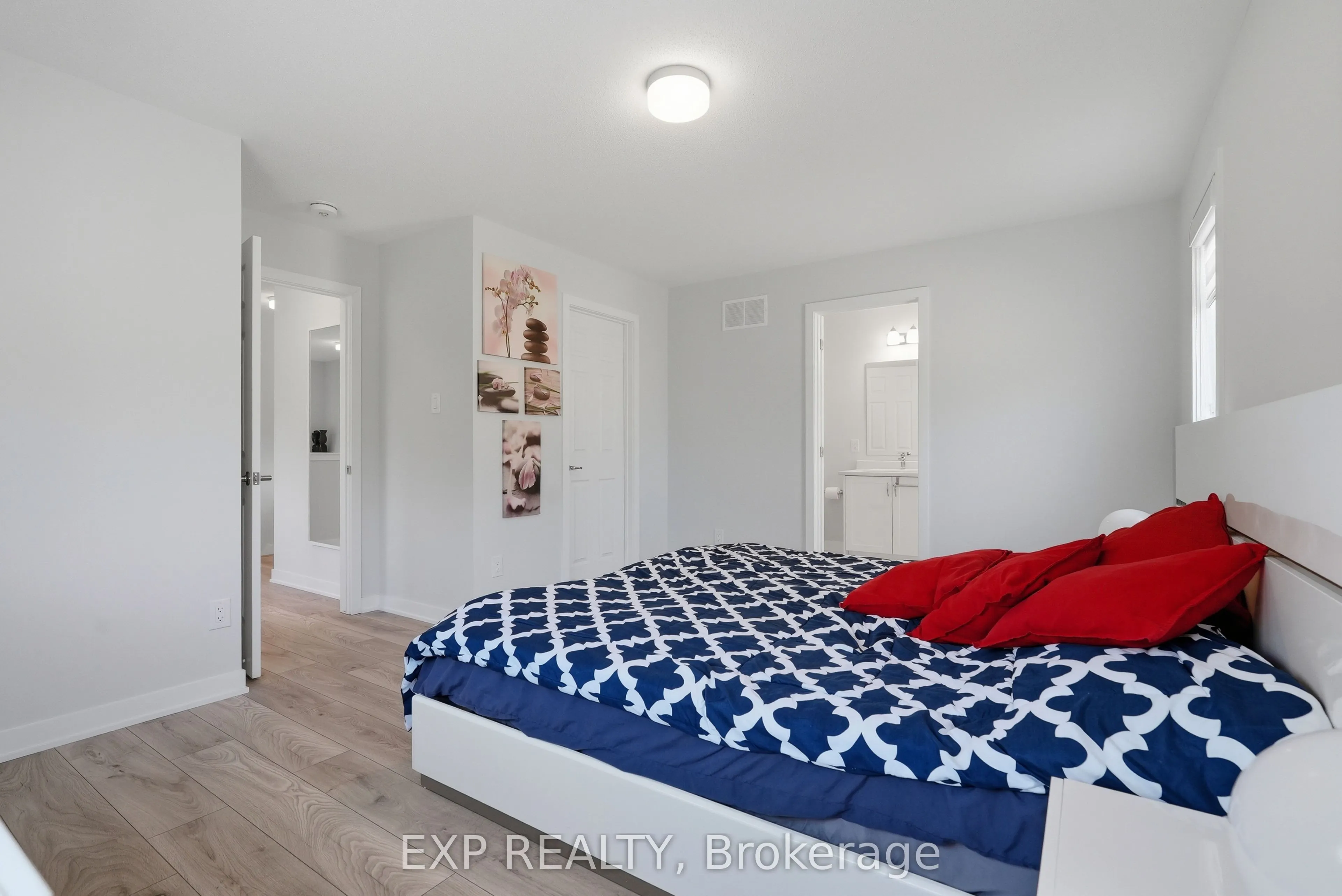256 Billrian Crescent