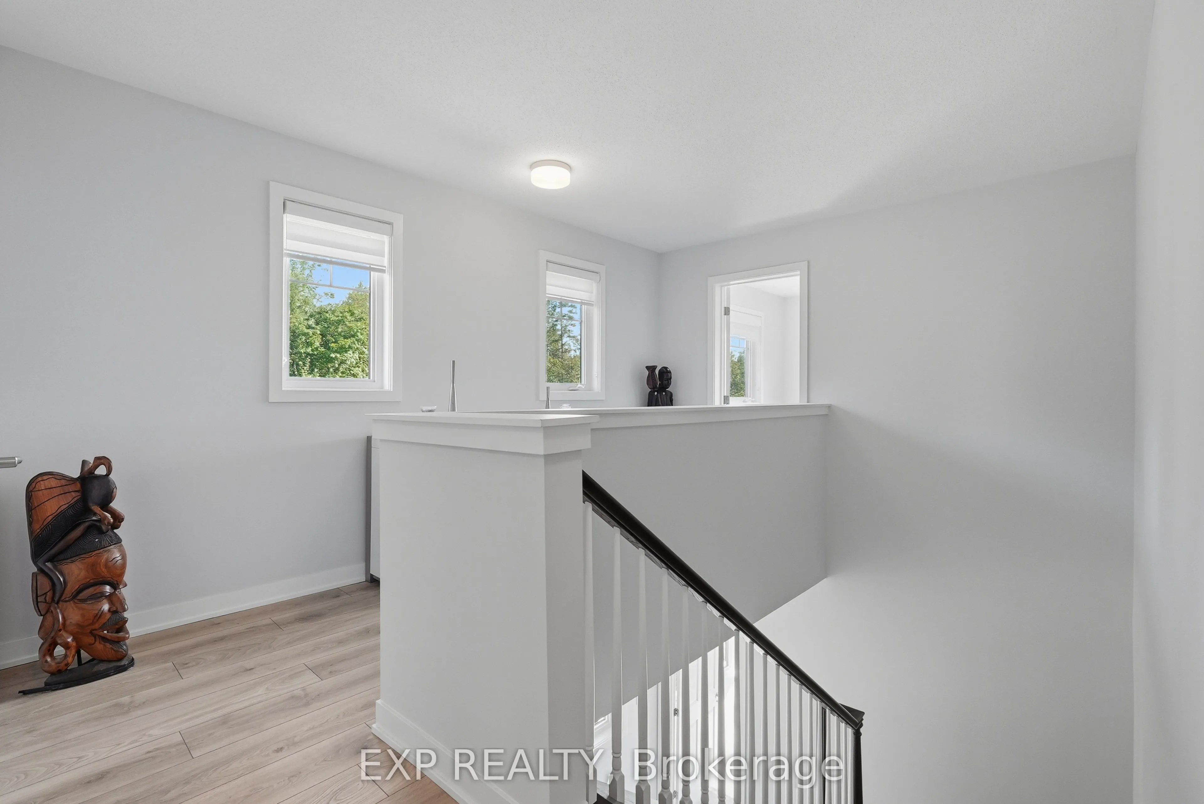 256 Billrian Crescent