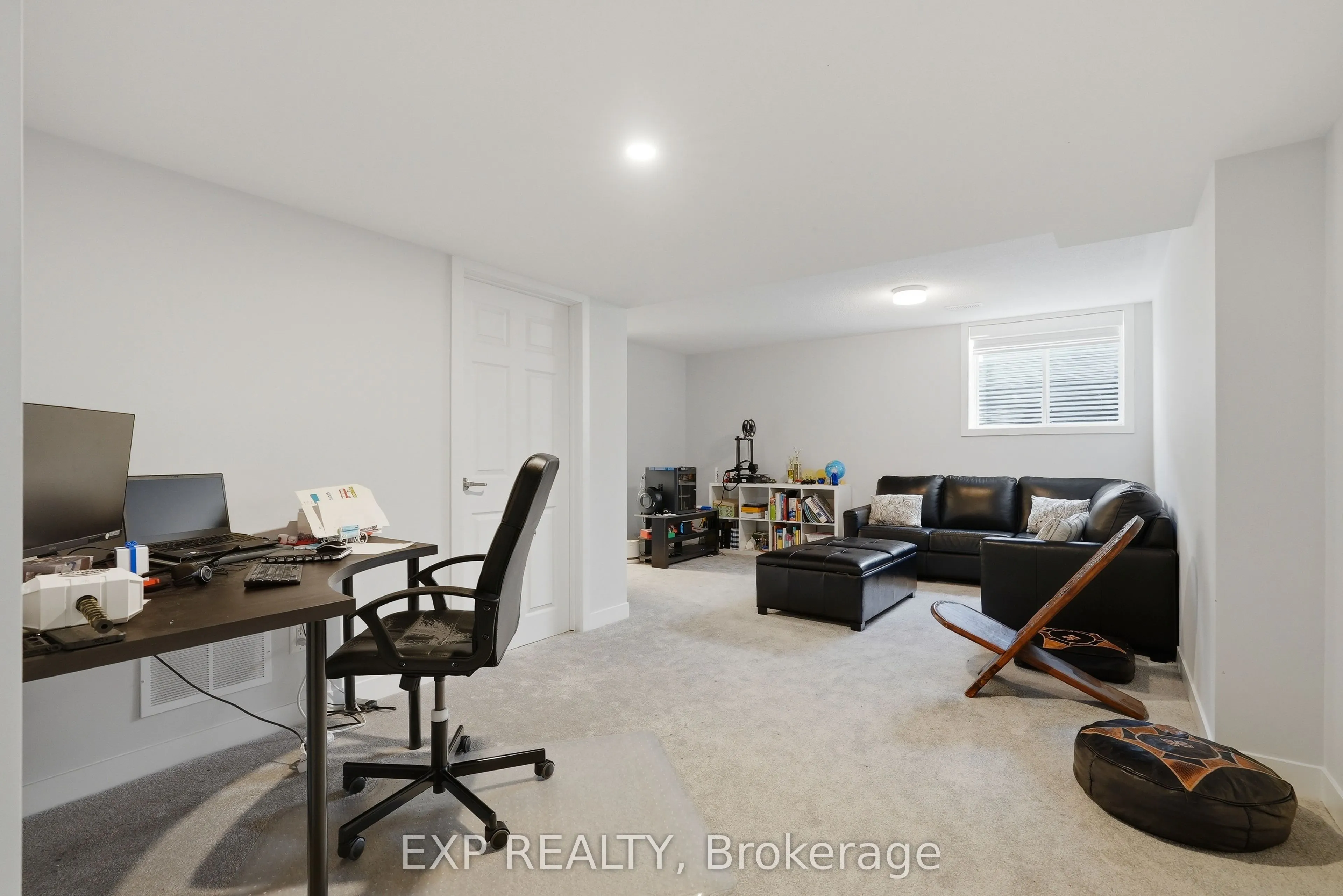 256 Billrian Crescent