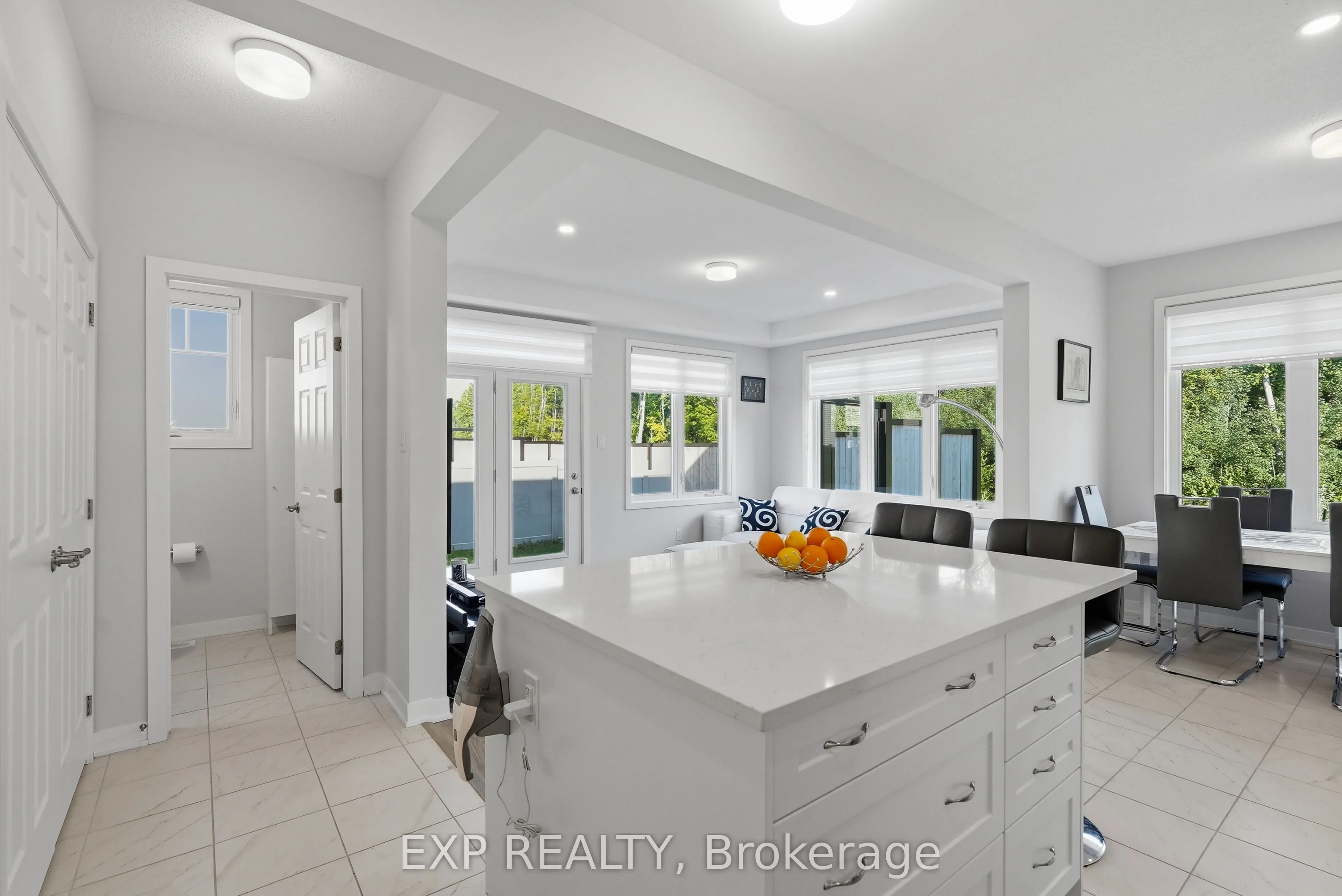 256 Billrian Crescent