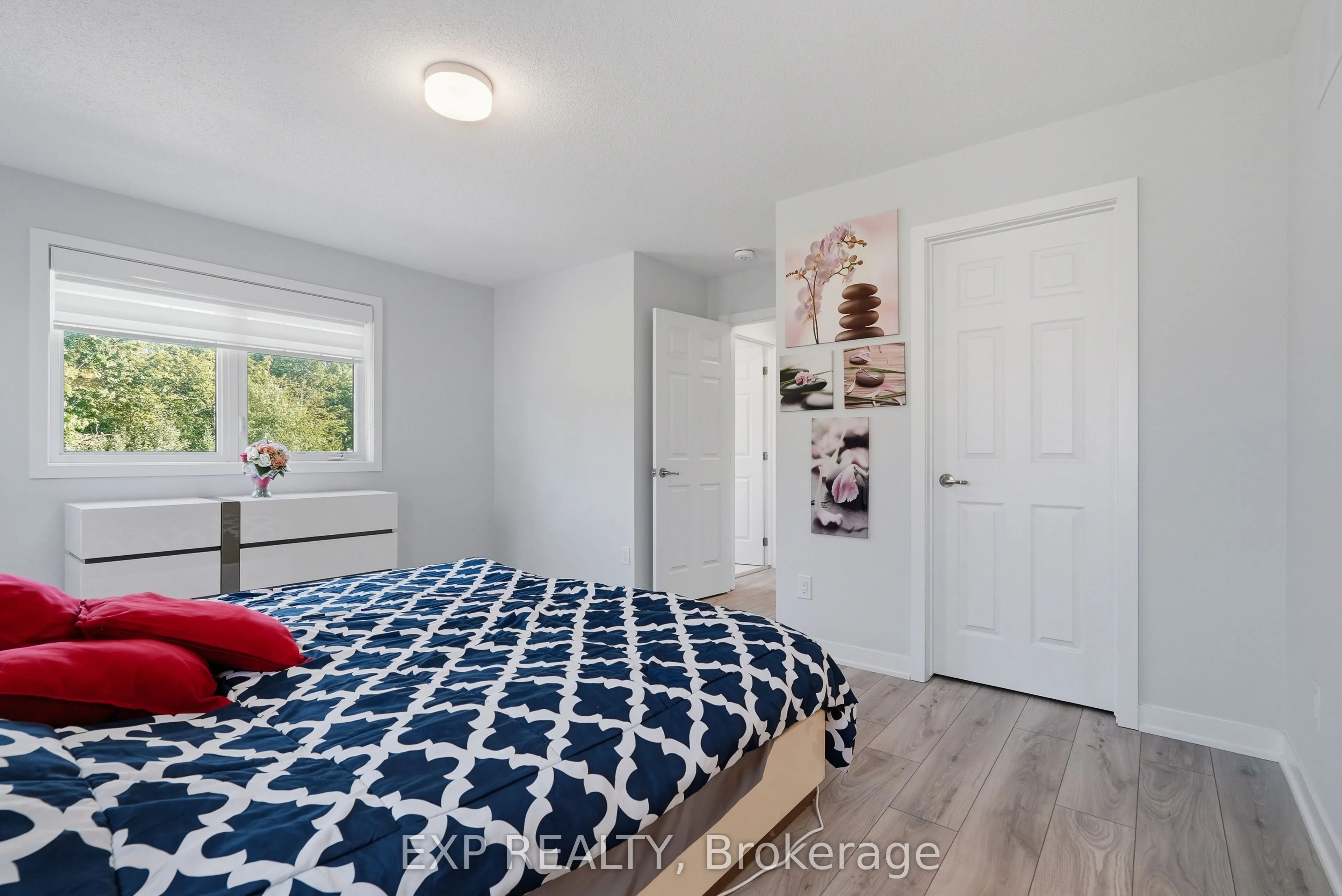 256 Billrian Crescent