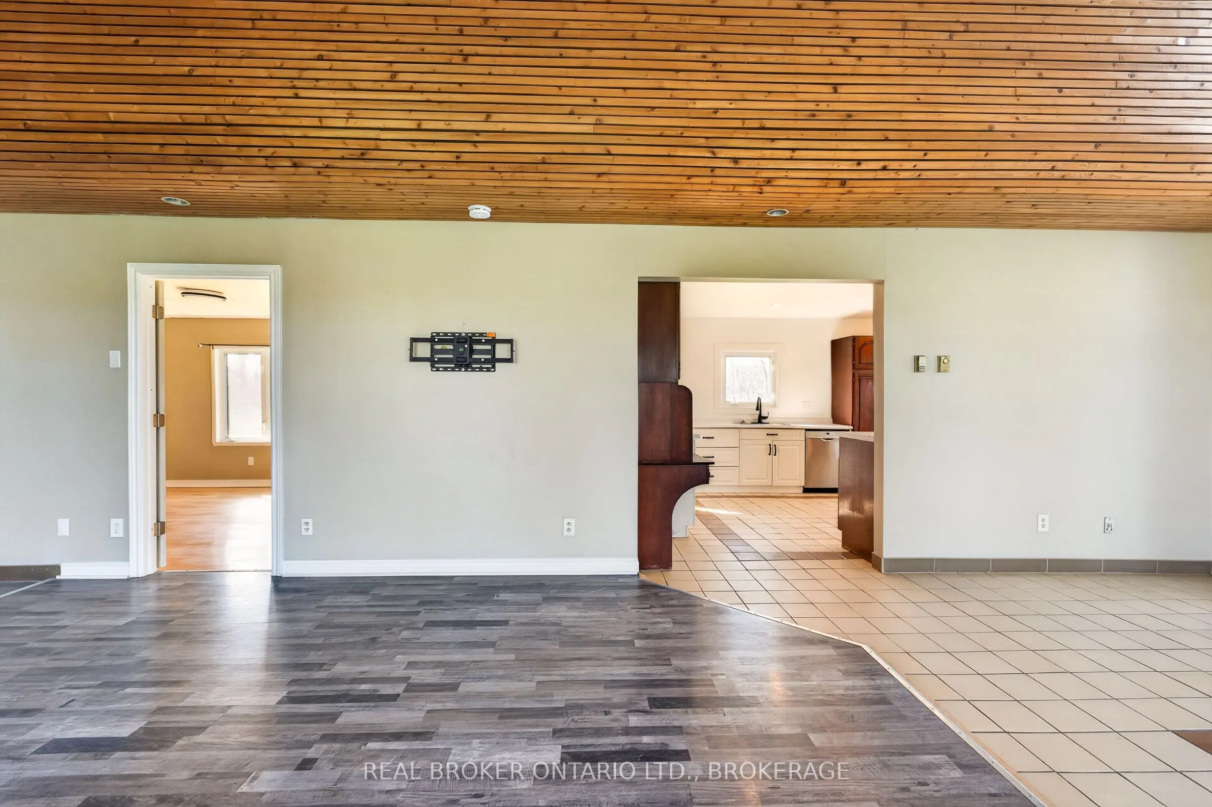 2268 Mcintyre Road