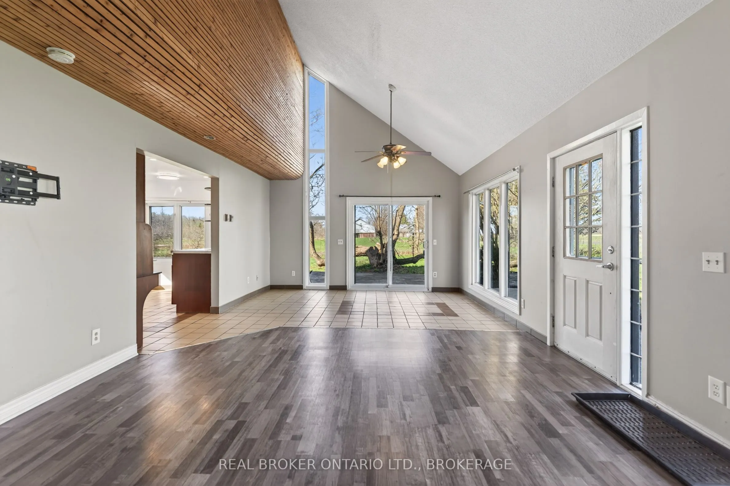 2268 Mcintyre Road