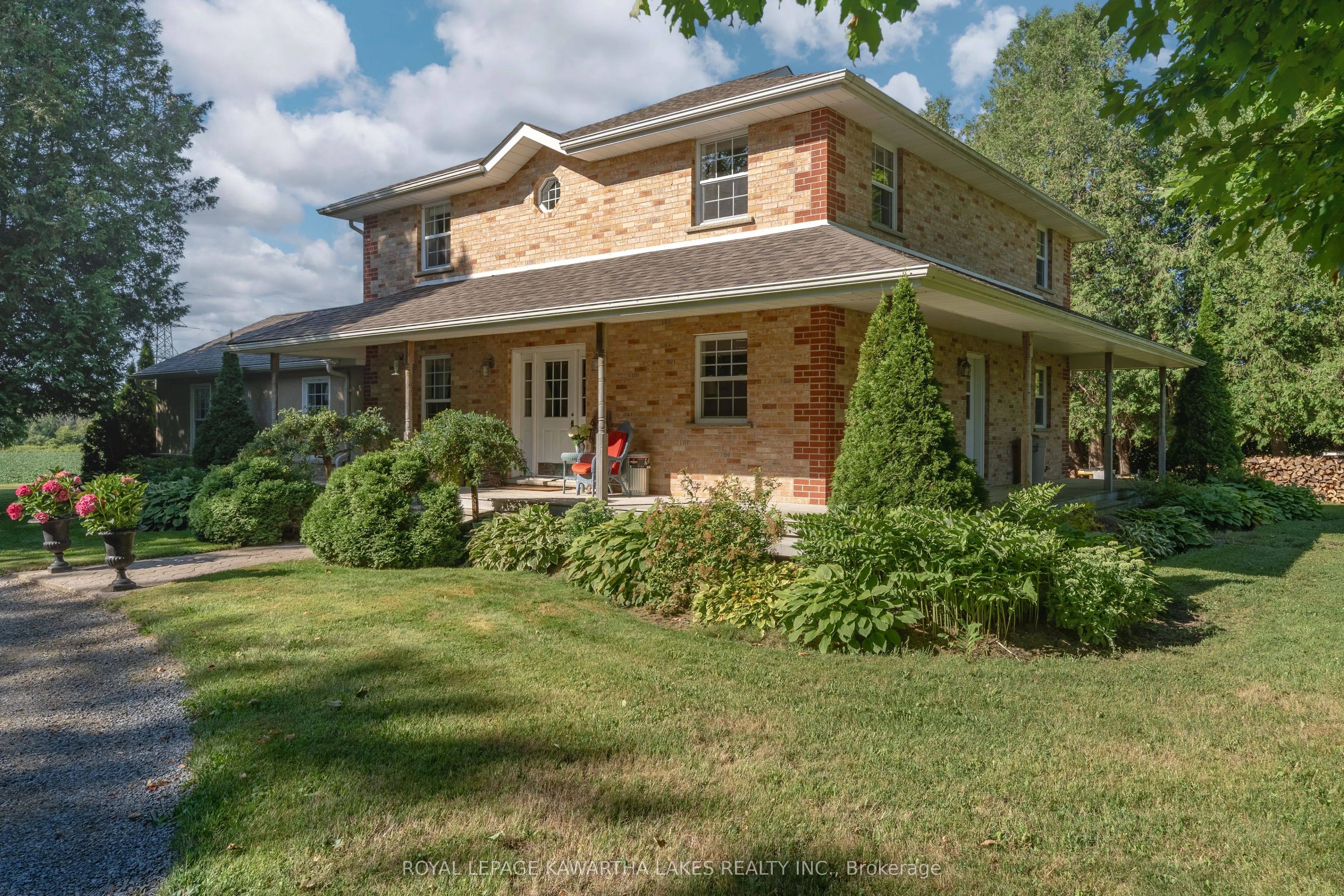 890 Woodville Road