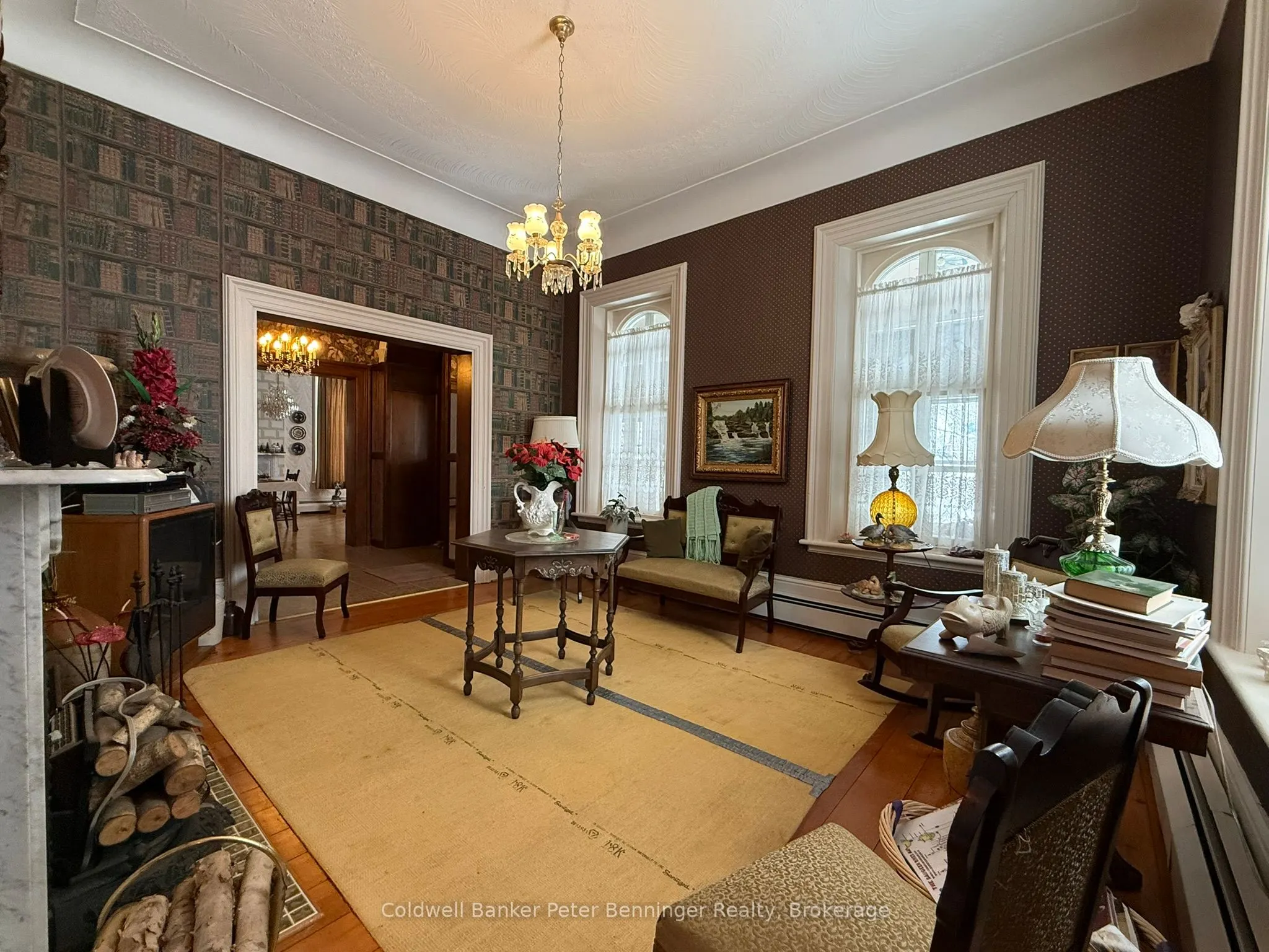 538 Queen Street N