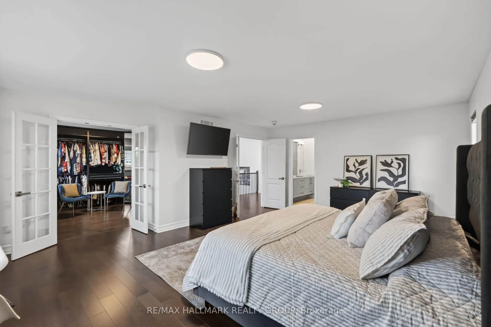 878 EXCURSION Way