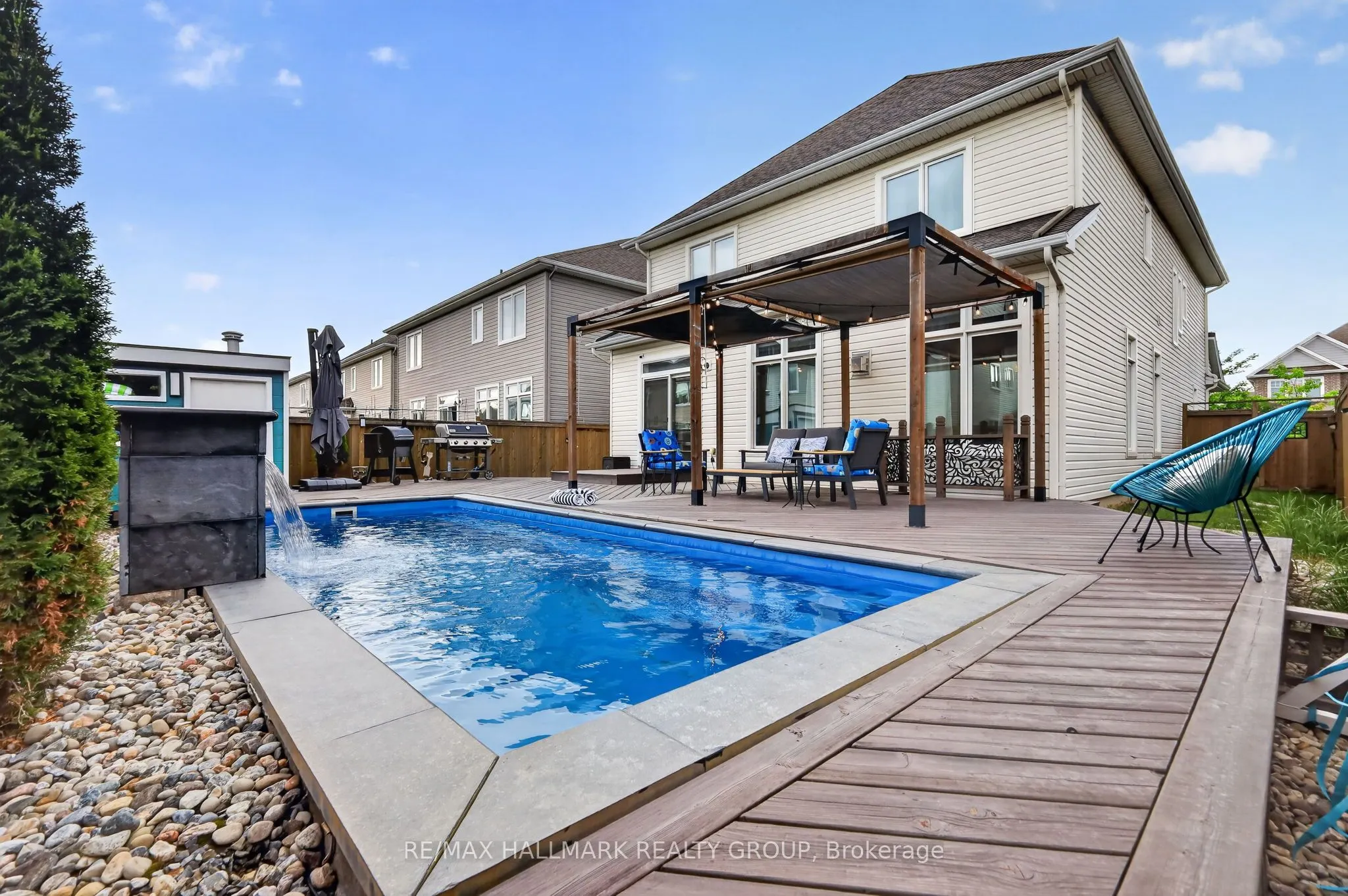 878 EXCURSION Way