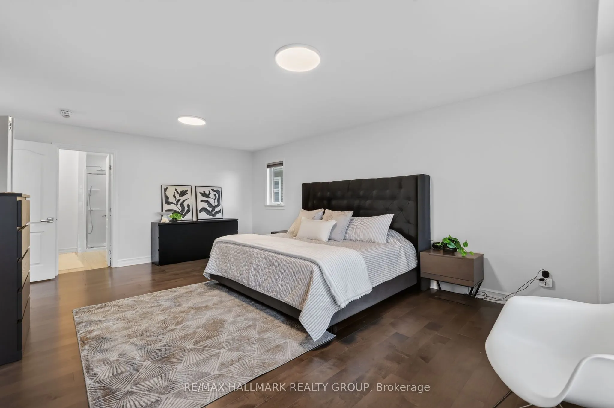 878 EXCURSION Way