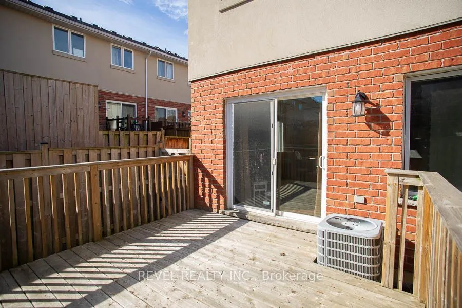 20 McConkey Crescent #67