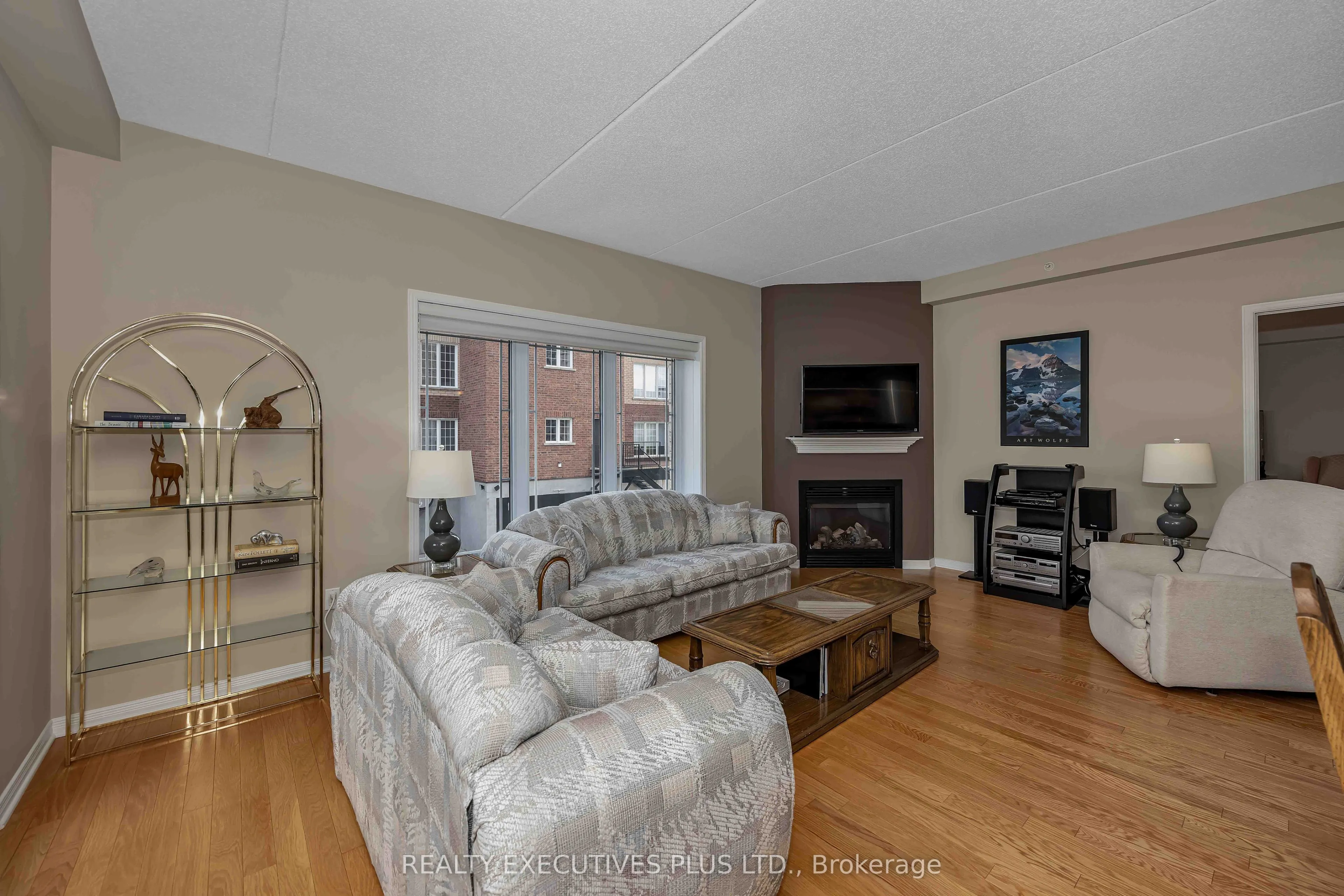 2376 Albert Street #103