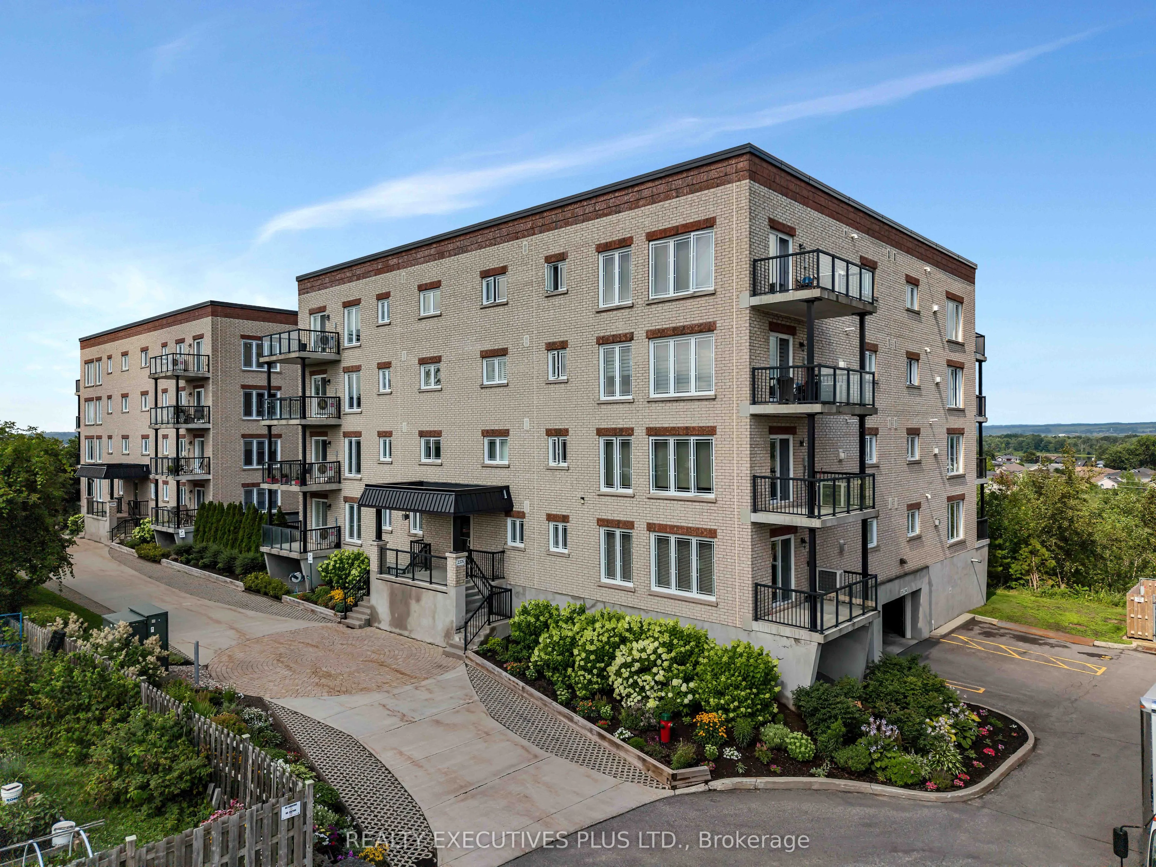 2376 Albert Street #103
