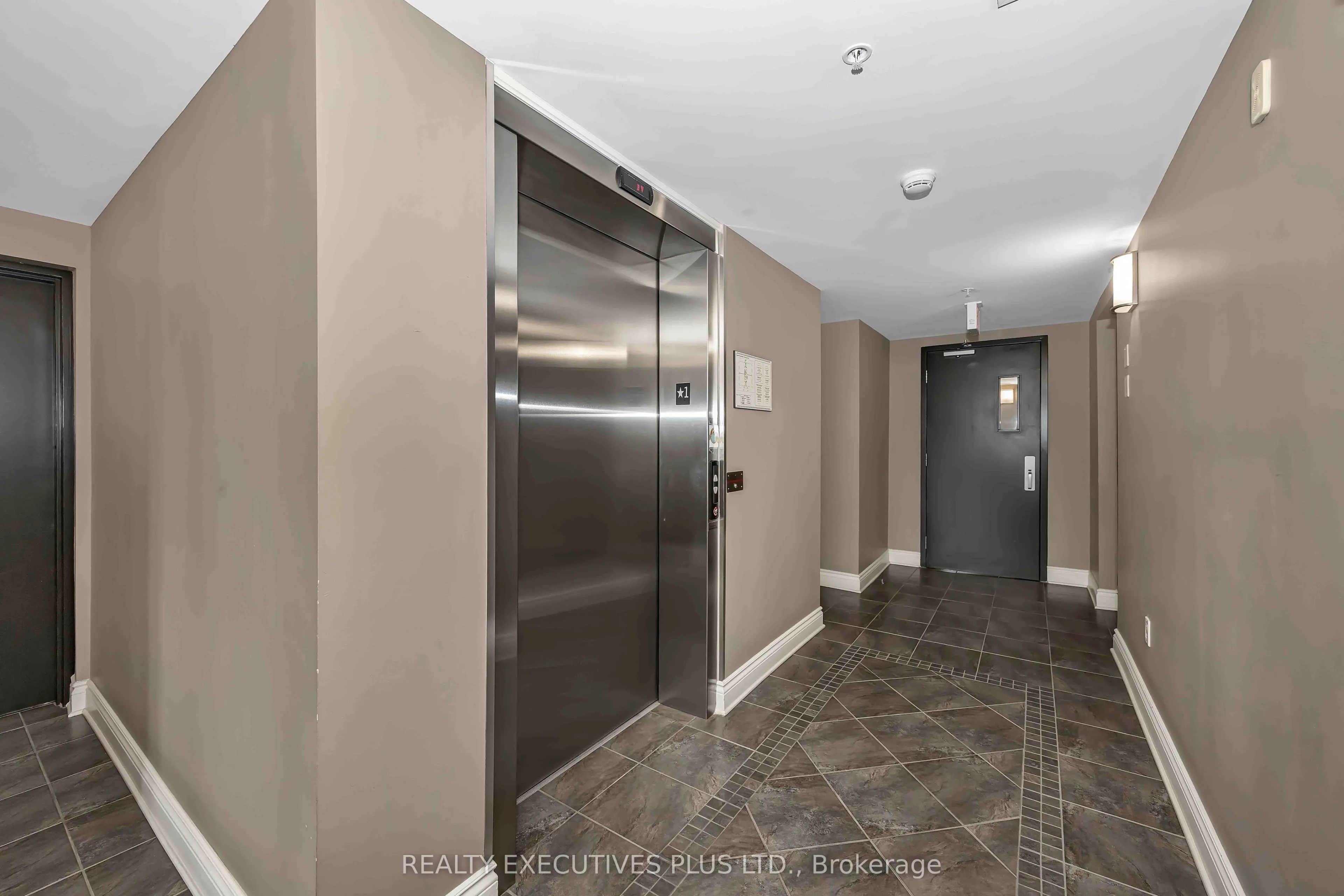 2376 Albert Street #103