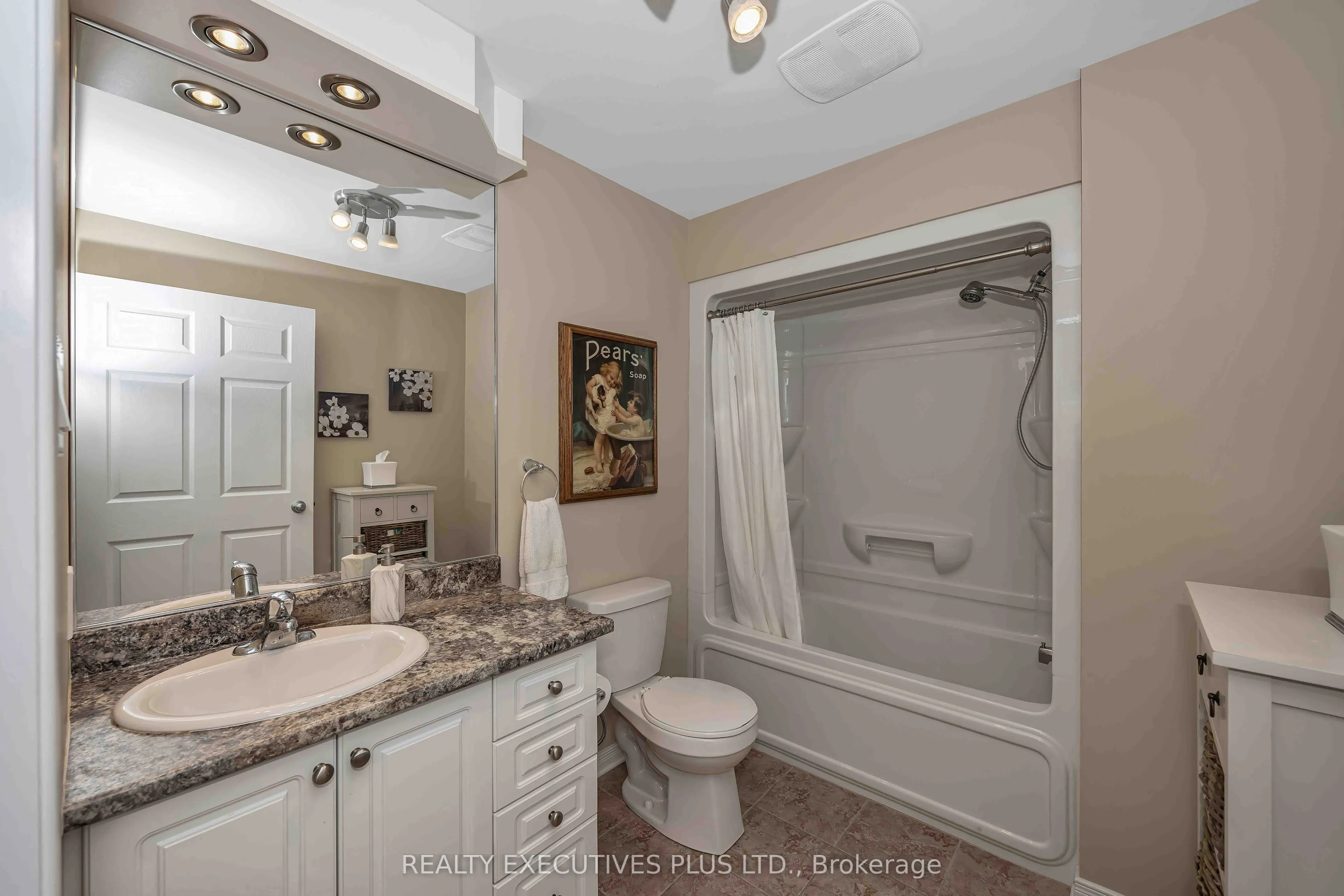 2376 Albert Street #103