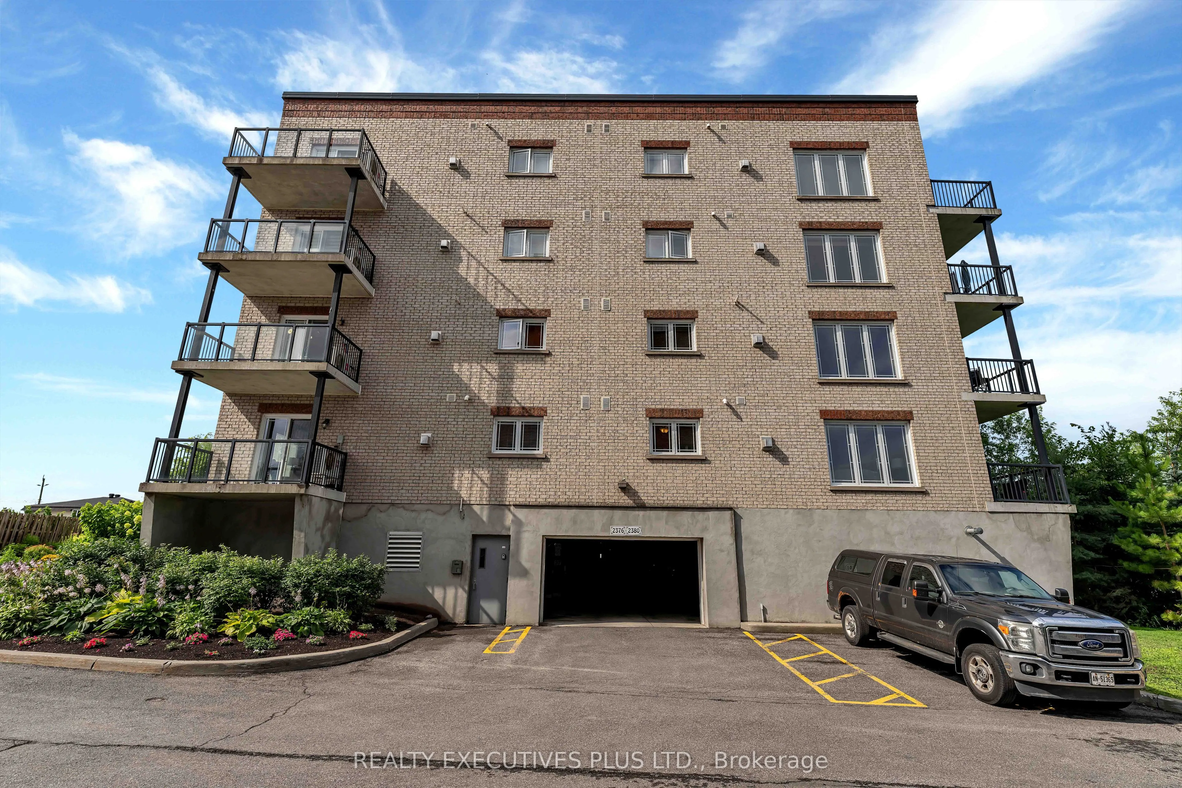 2376 Albert Street #103