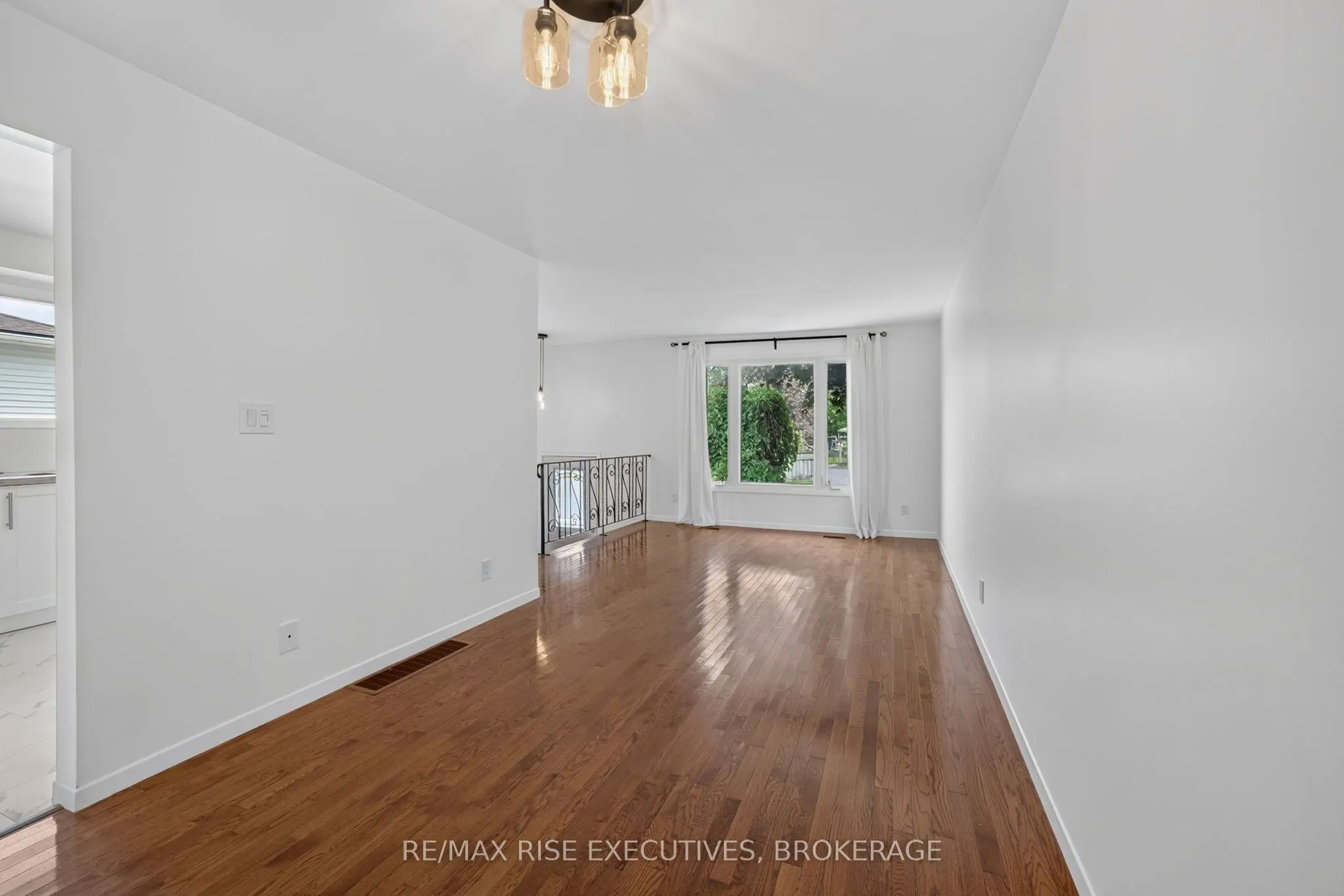 385 Melanie Avenue