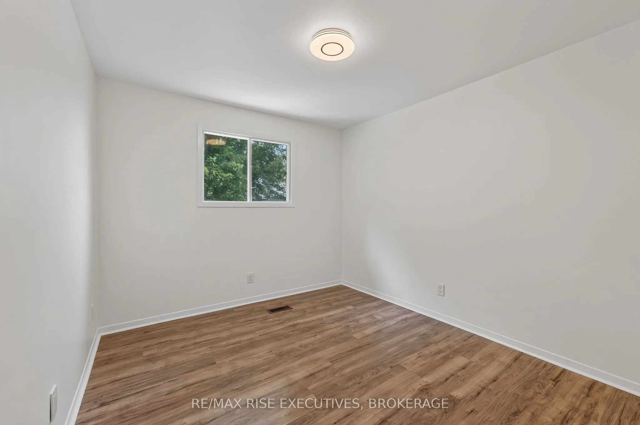 385 Melanie Avenue