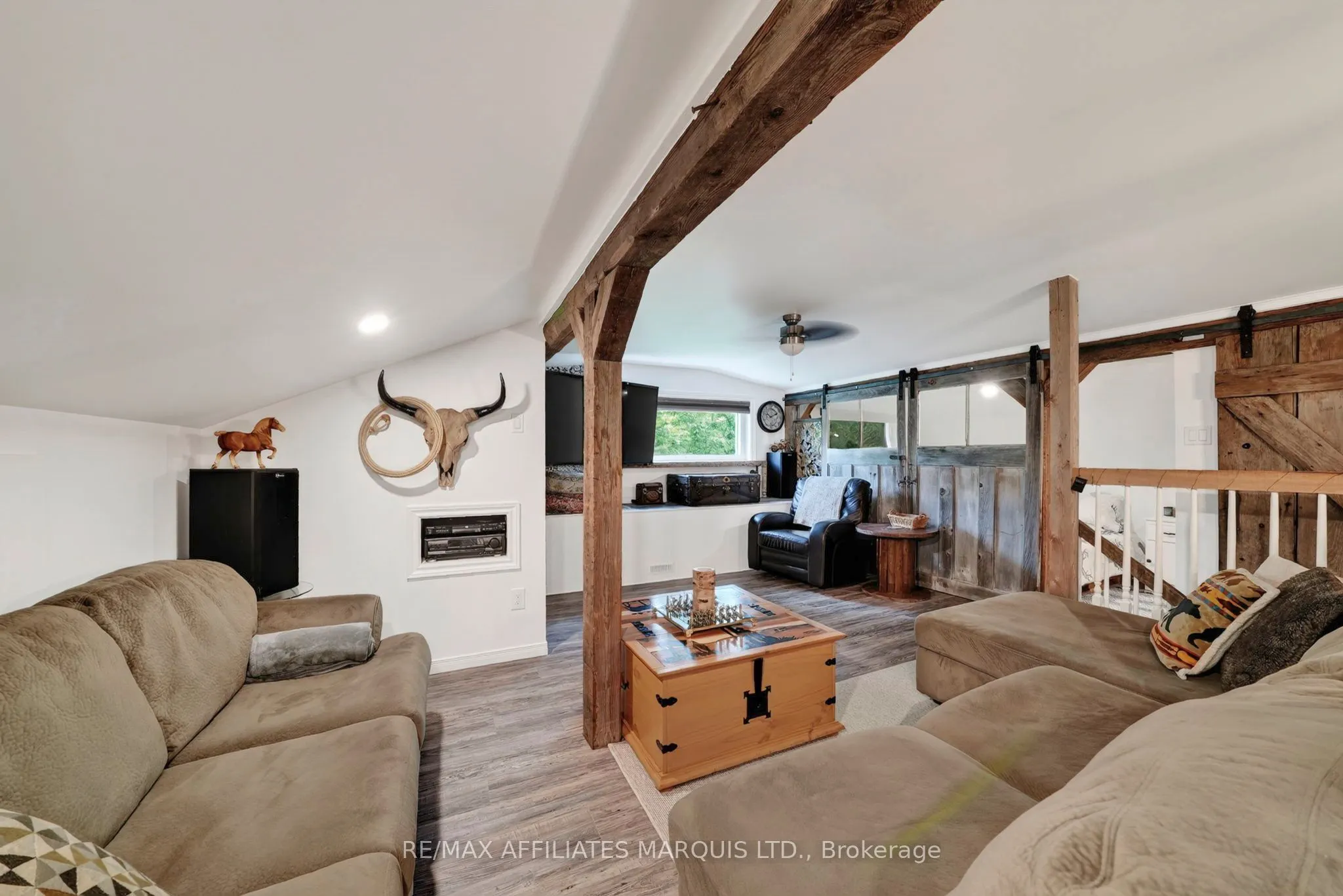 2512 COUNTY ROAD 30 Road