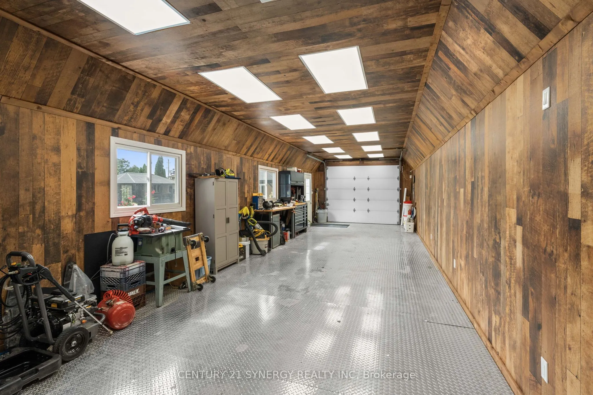 1302 Bankfield Road